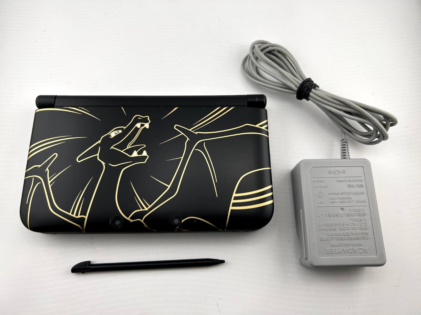 [S-rank] Nintendo 3DS LL XL console Charizard Edition with Charger/Stylus