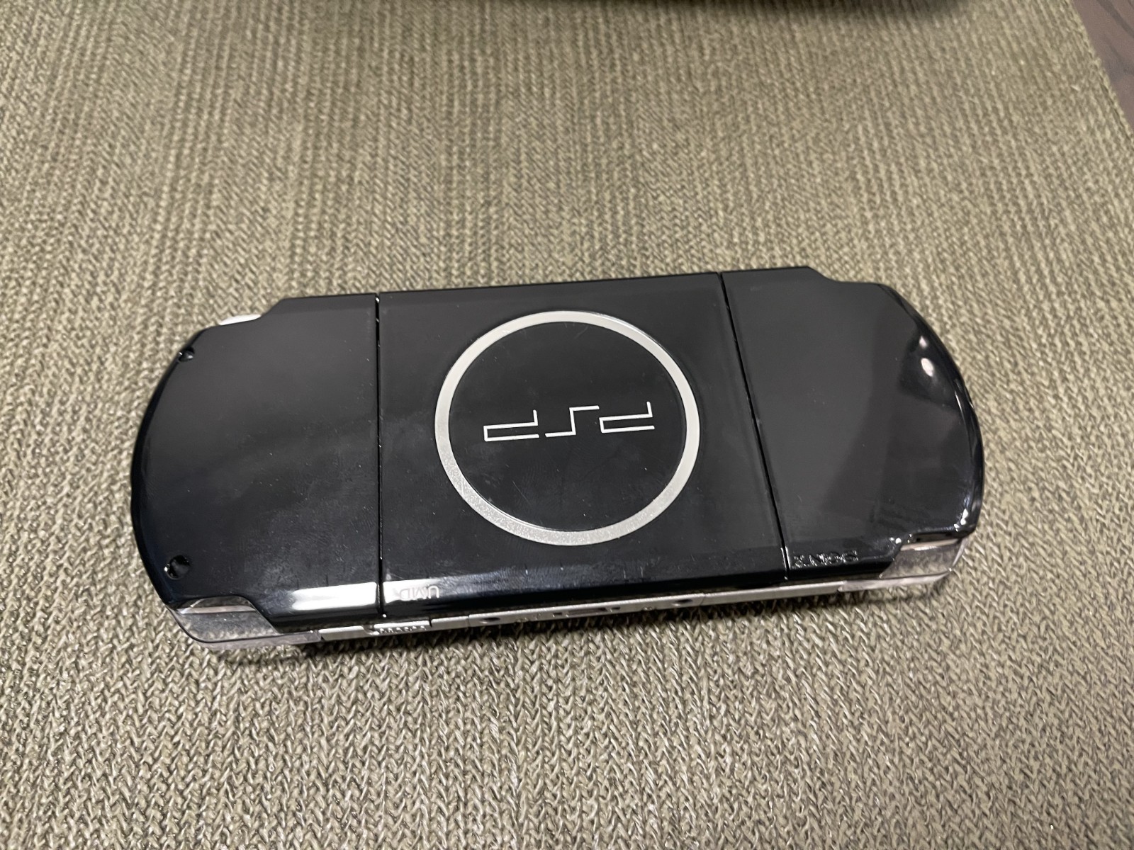 Sony PSP-3000 BLACK TESTED w/ MGS Portable Ops and Star Wars BattleFront + Case