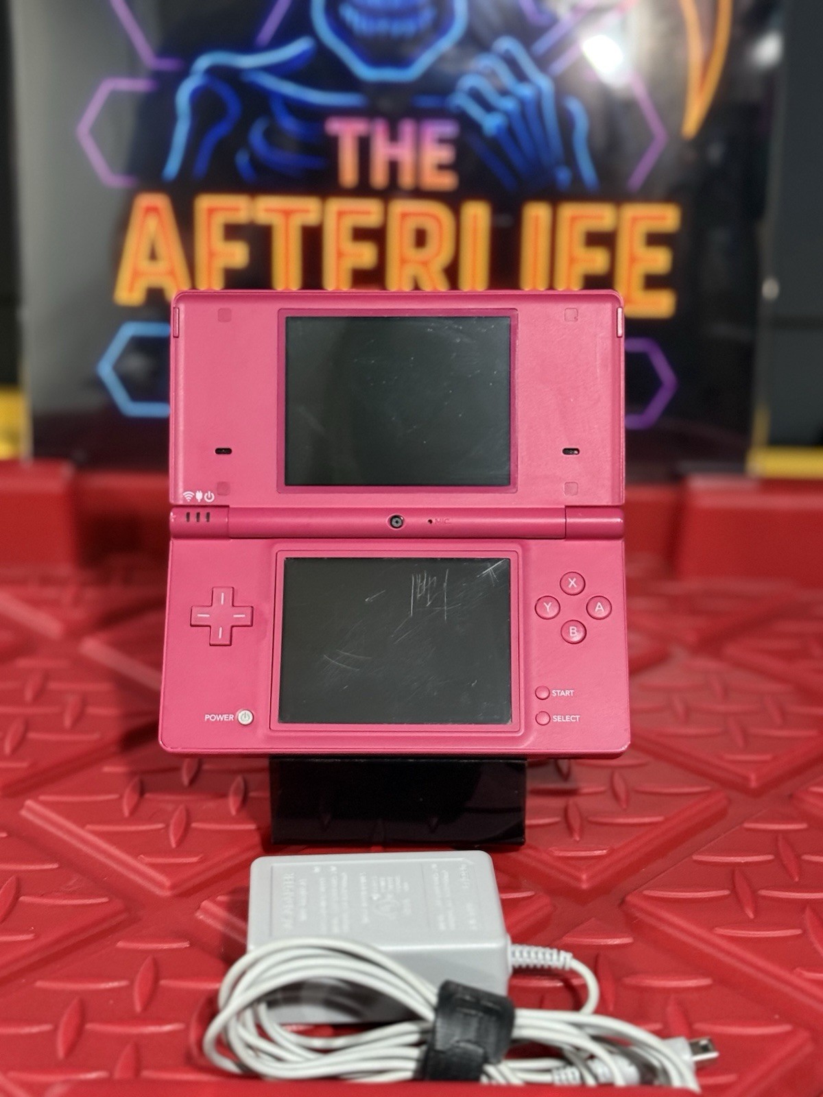 Nintendo DSi Style Boutique Pink Handheld System
