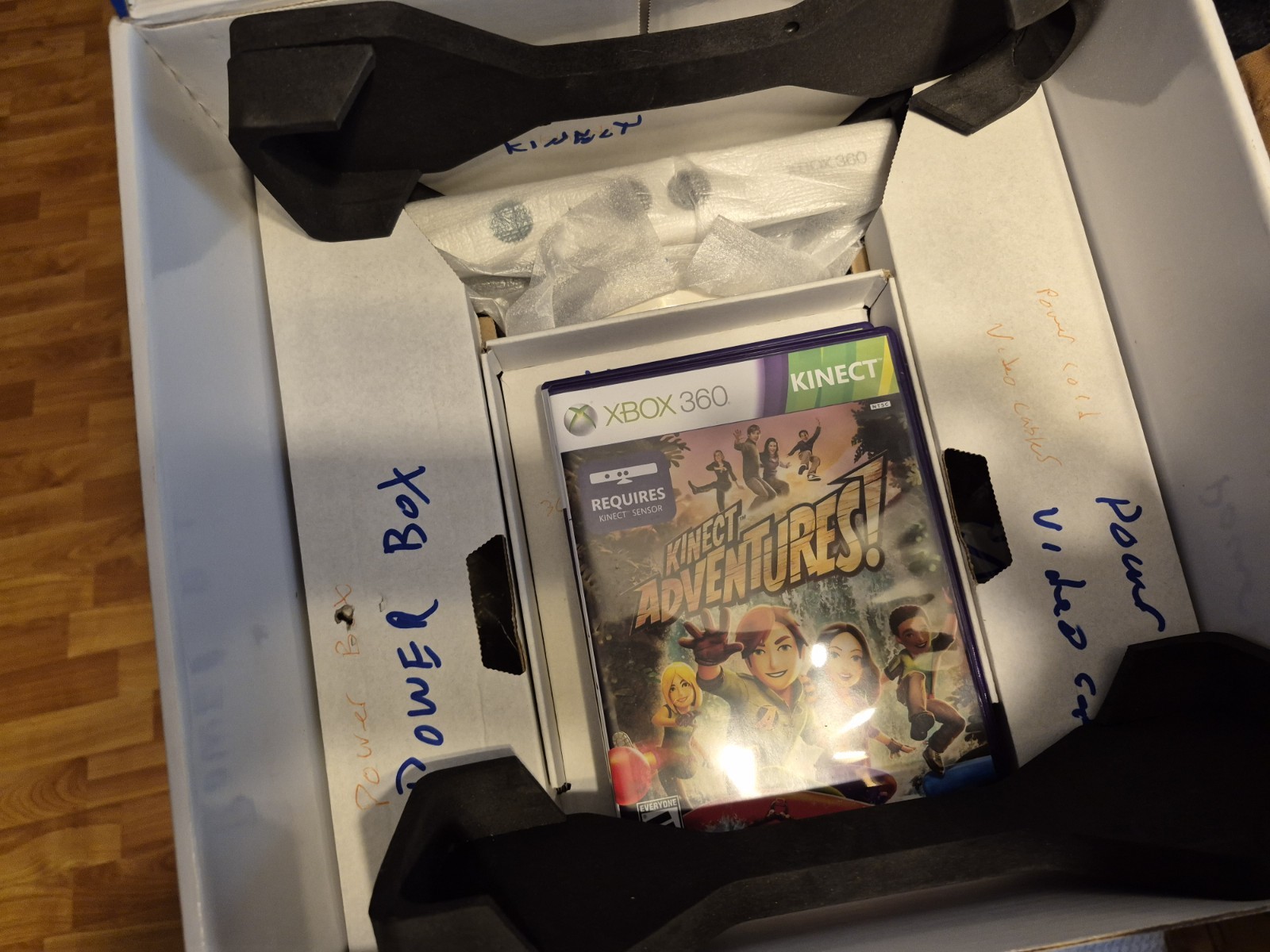 Microsoft Xbox 360 320GB Kinect Star Wars Limited Edition, Working w/box