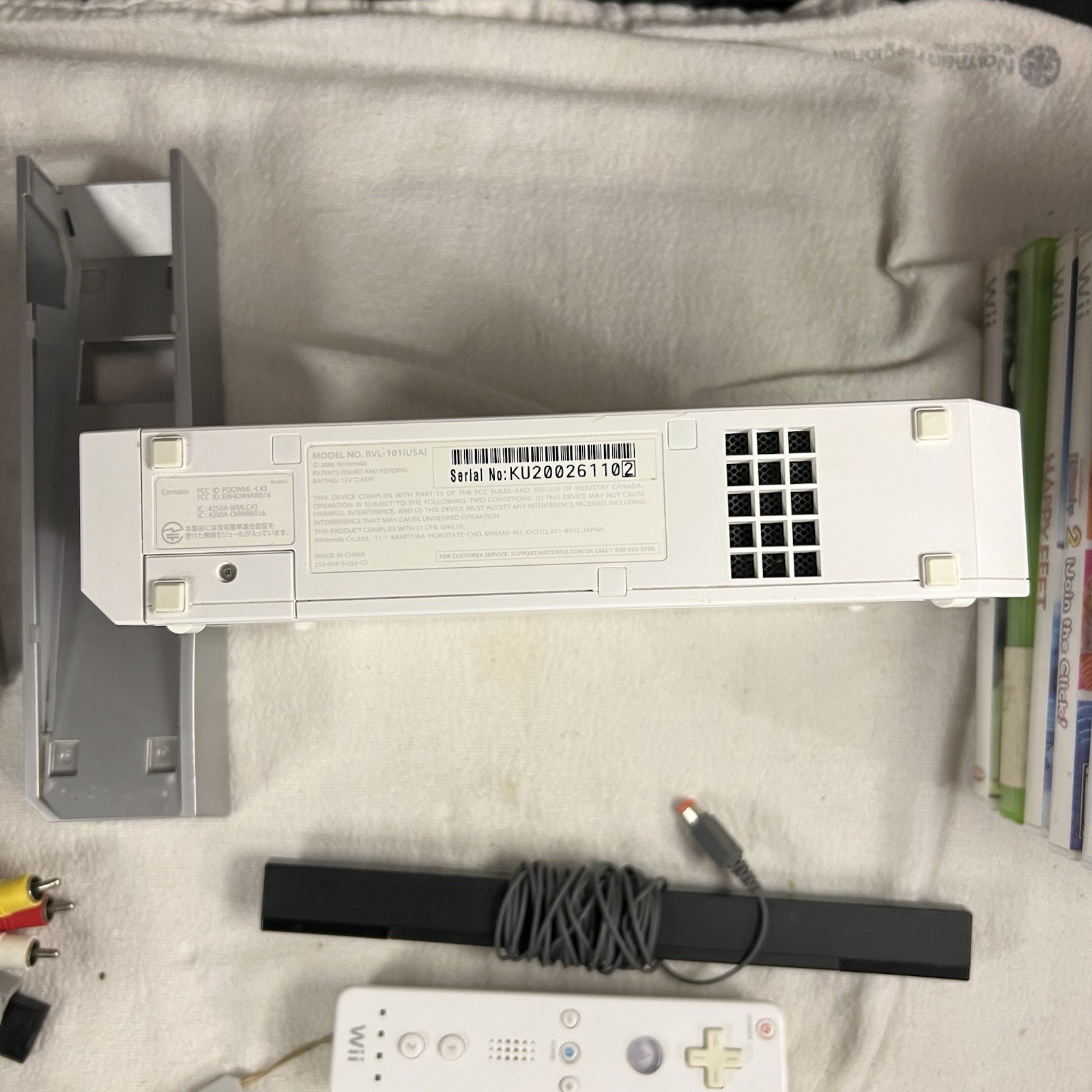 Nintendo Wii RVL-101 512 MB Home Console Bundle 6 Games