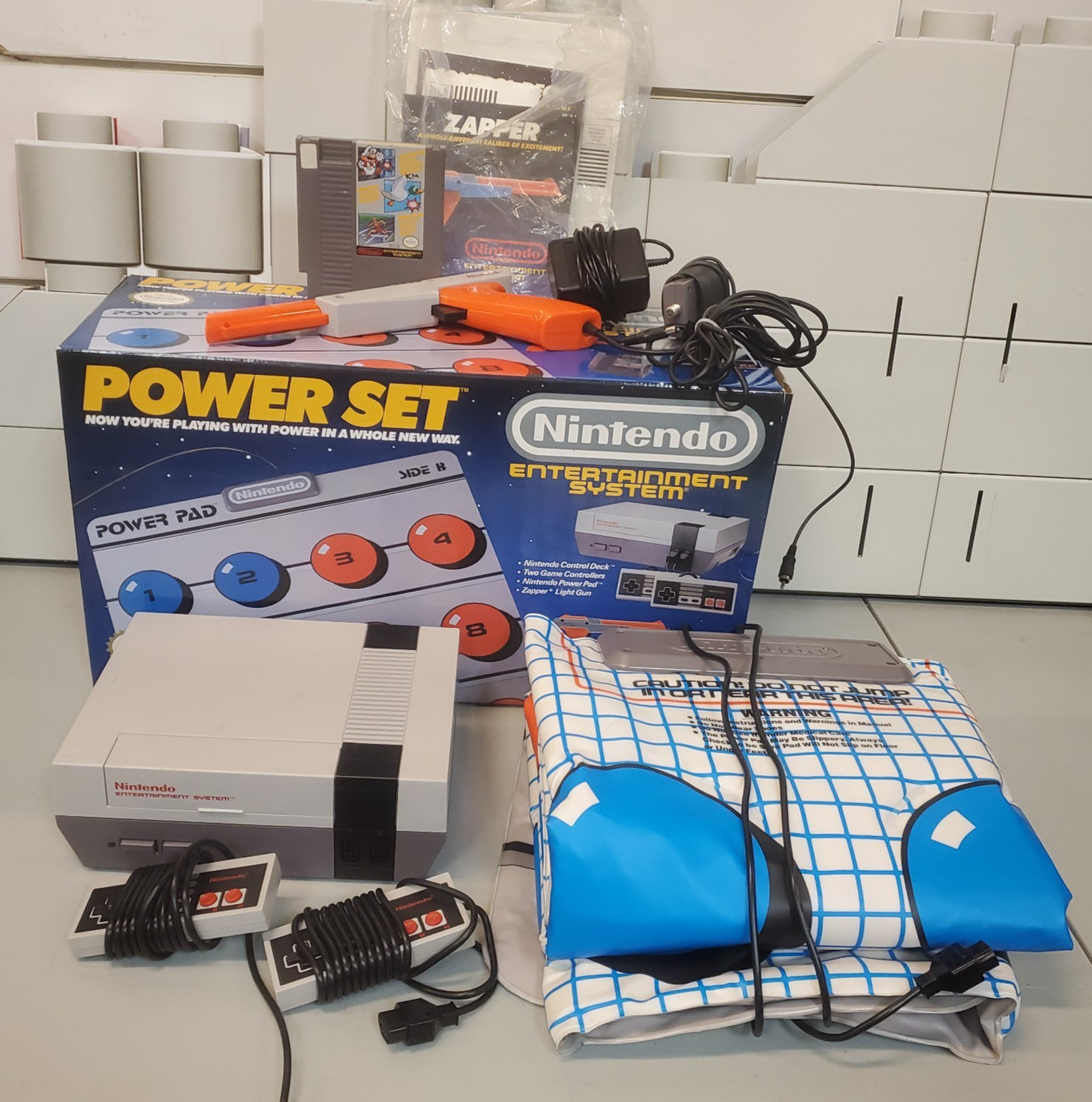 Nintendo Entertainment System NES Power Set CIB | Tested Working W/ Accessories