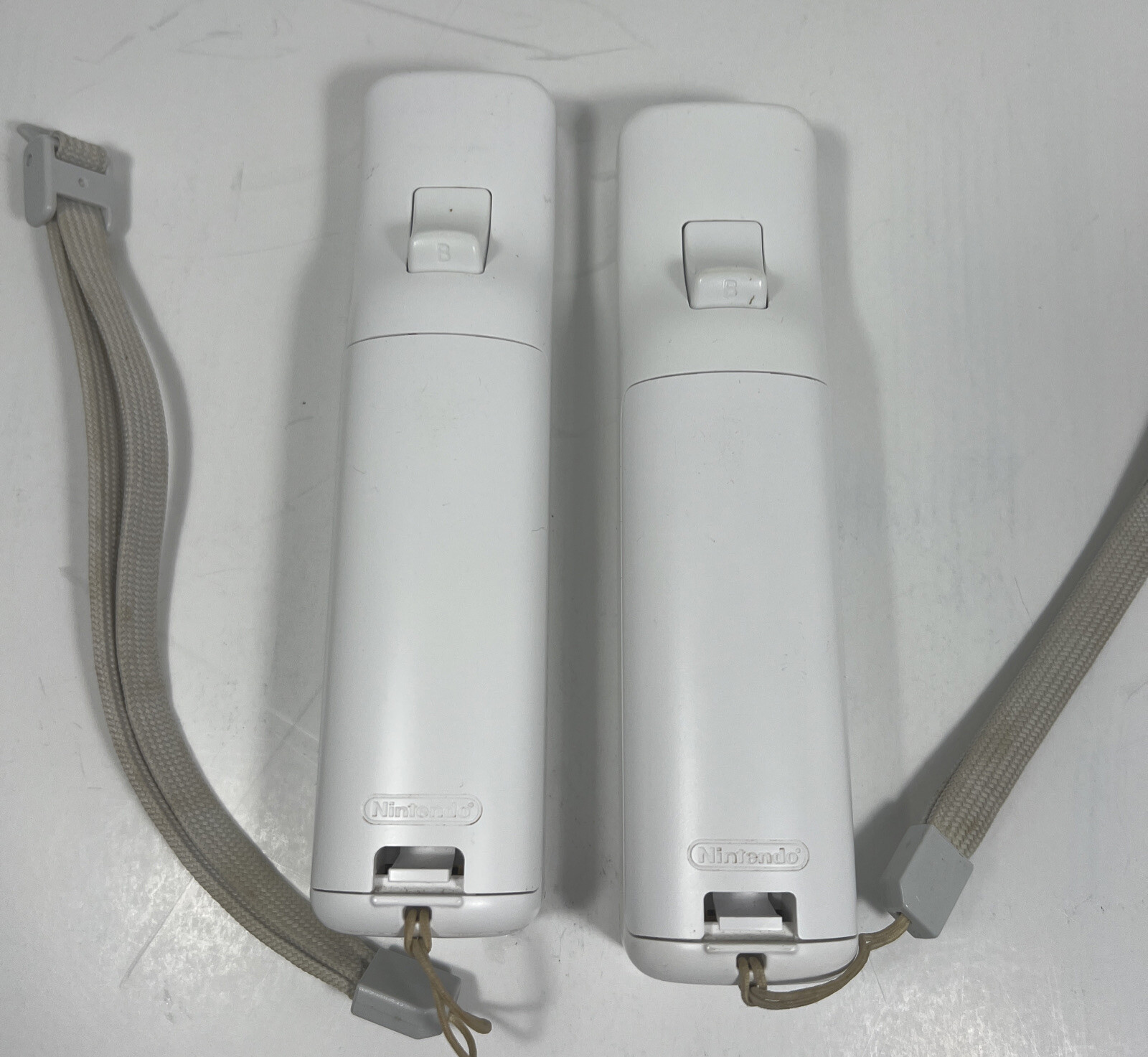Nintendo Wii Console RVL-001 Bundle W/ 2 Controllers, Sensor, Cords, TESTED!!!