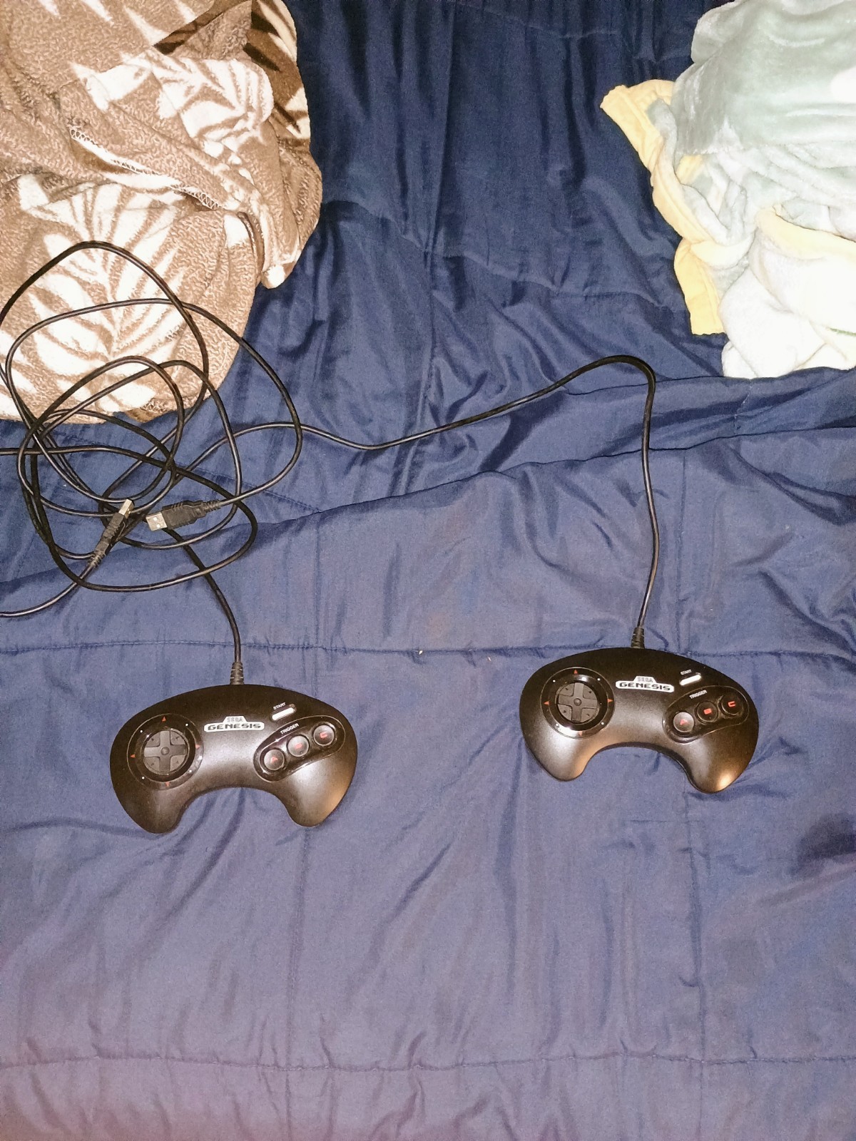 SEGA Genesis Mini 16-Bit Black Home Console RF Connectivity with 2 Controllers