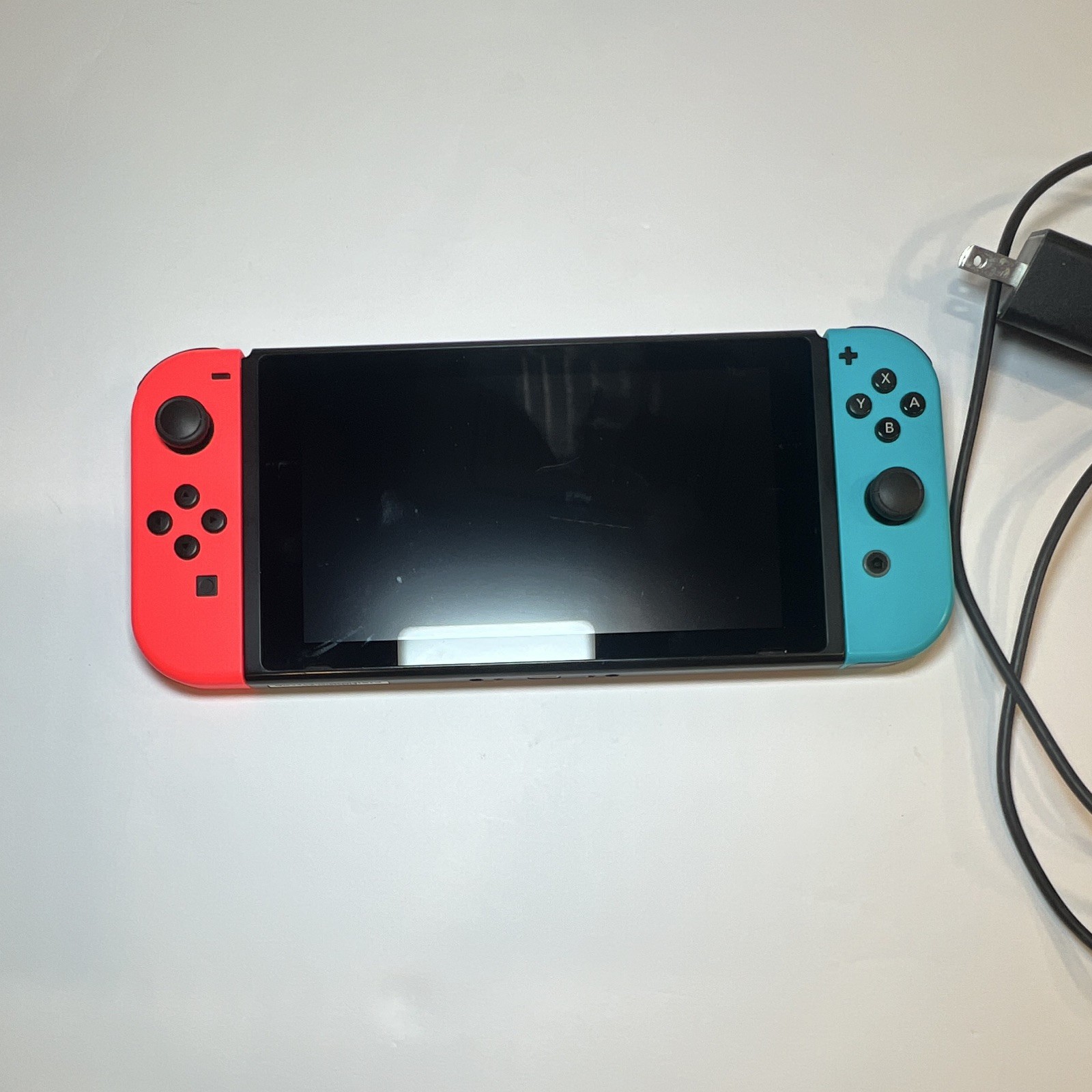 Nintendo Switch HAC-001 Black w/ Red & Blue Joy-Con Wi-Fi USB-C Headphone Jack