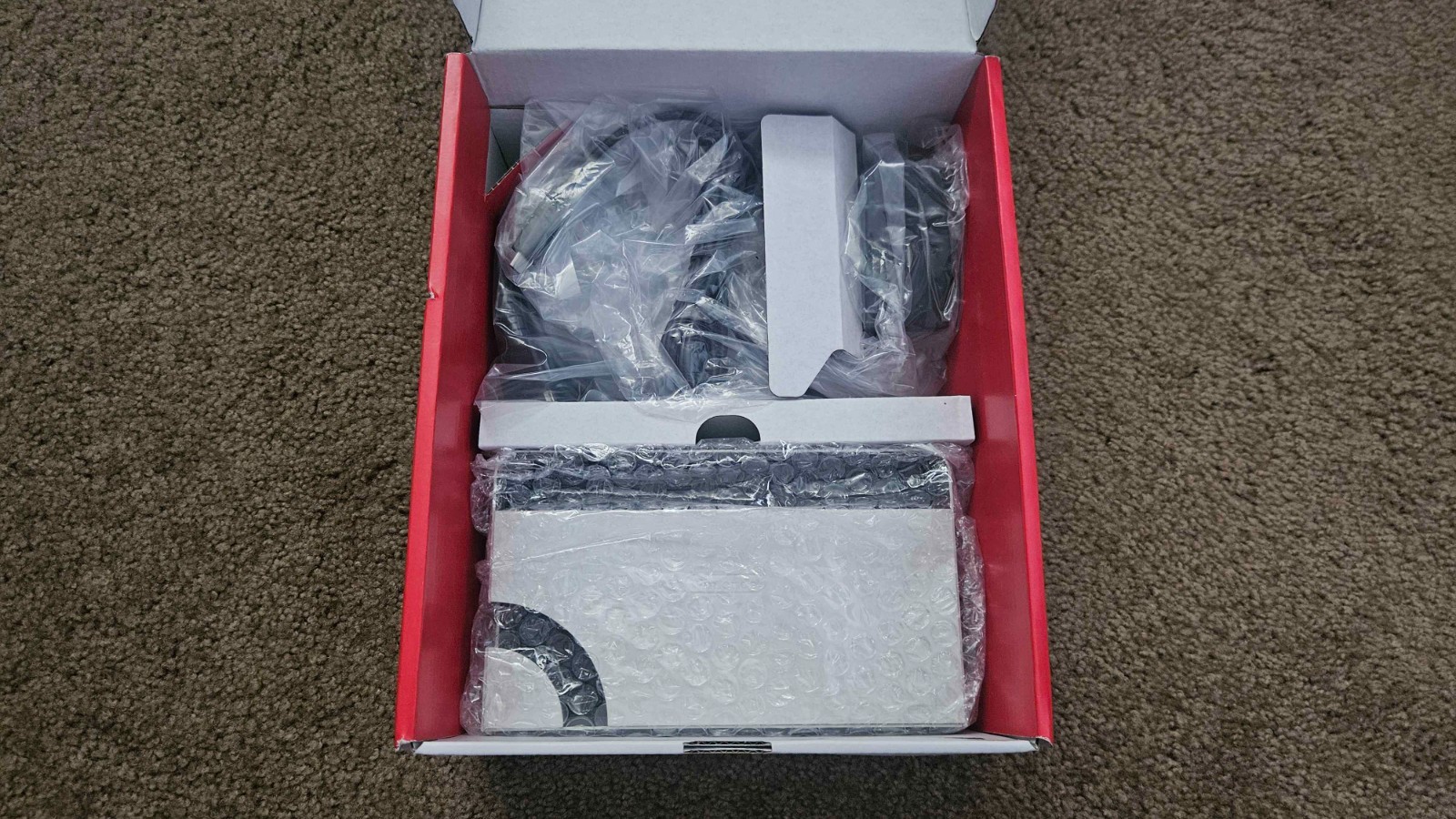 Nintendo Switch™ – OLED Model White set w / 128 GB Micro SD Card