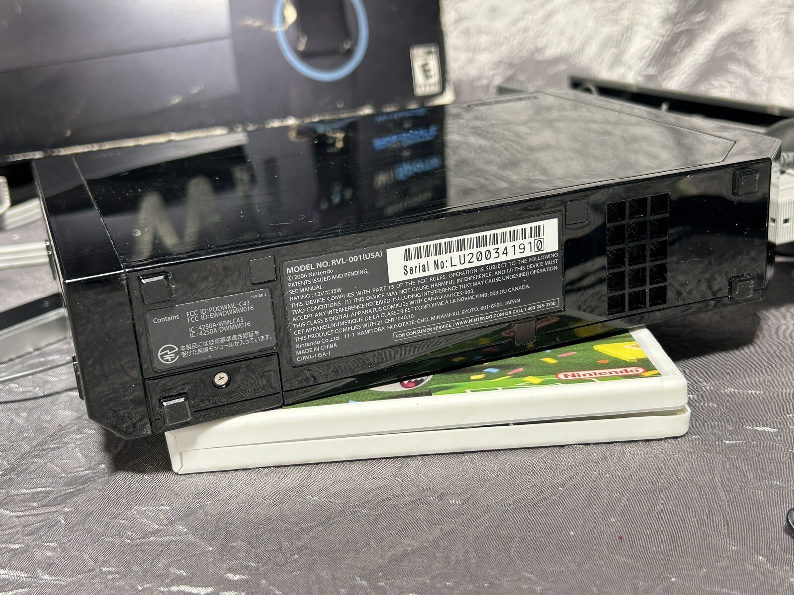 Nintendo Wii Console with Wii Sports + Sports Resort + Motion plus RVLSKRP2
