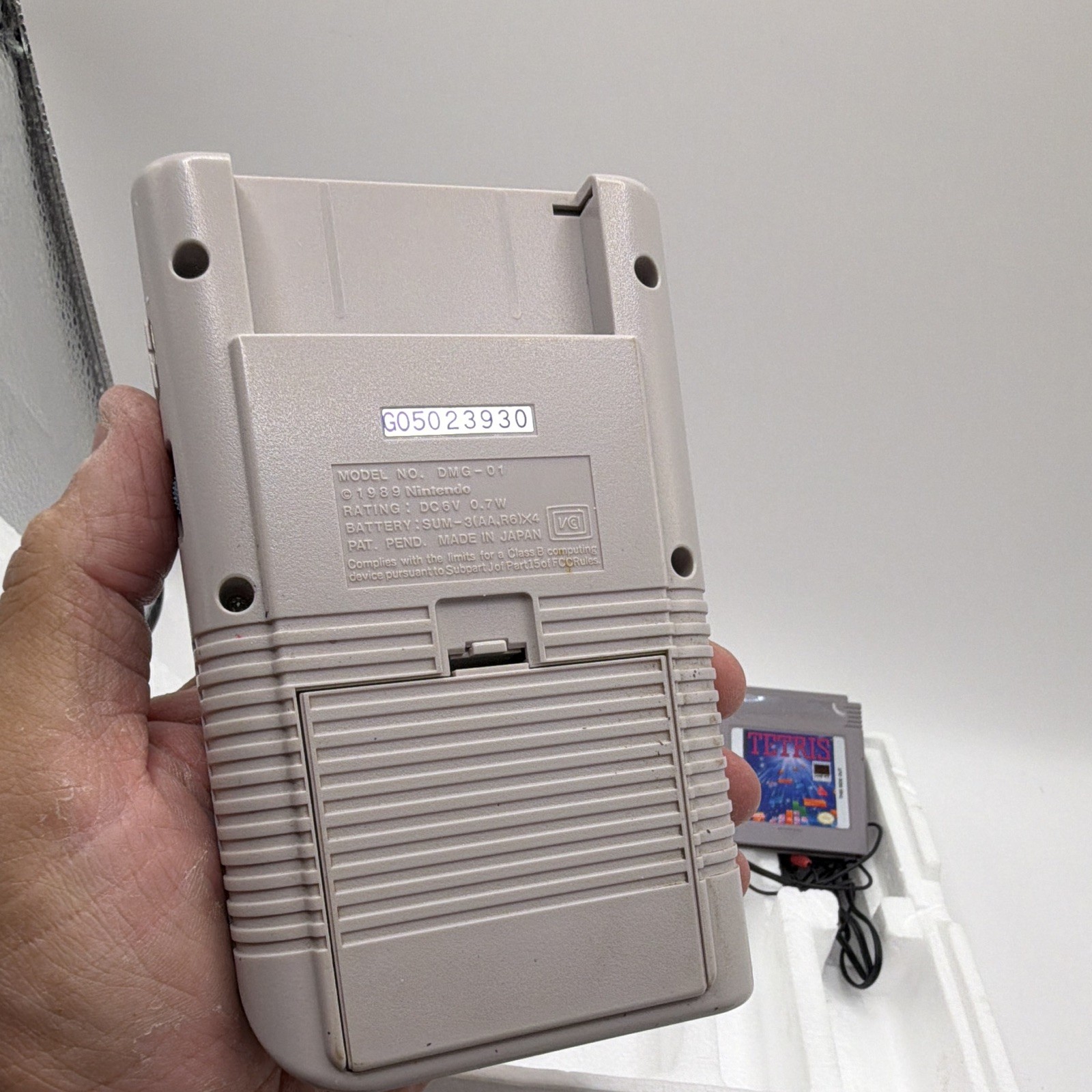 Nintendo Game Boy DMG-01 Gray Handheld System w/ Tetris, Box & Manuals 1989