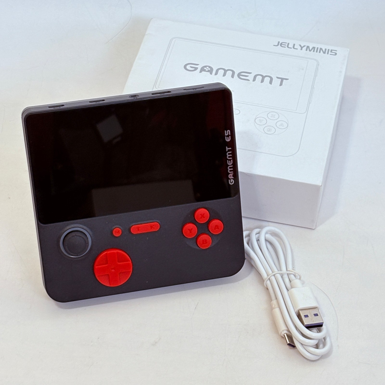 Gamemt E5 Jellymini Handheld Game Console Black/Red 64GB Wi-Fi USB-C