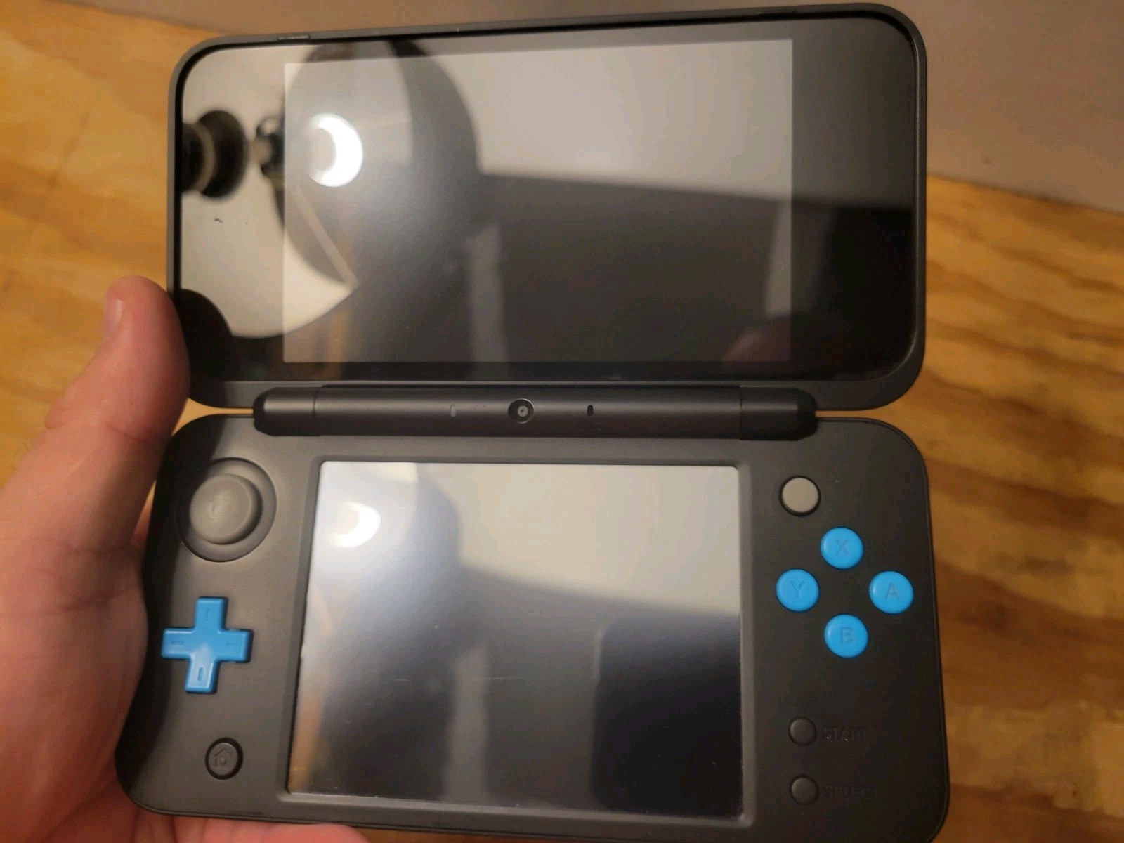 8 Games — 2DS XL Turquoise Blue Game Console with Accessories and Charger