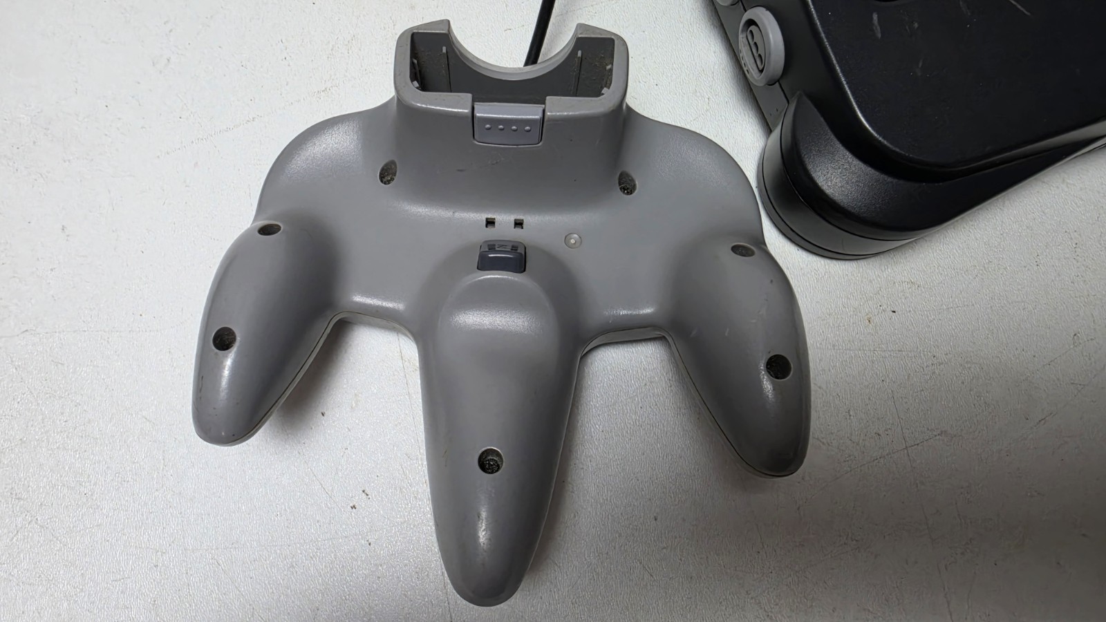 Nintendo 64 Console Region Free Bundle w OEM Controller, Cables