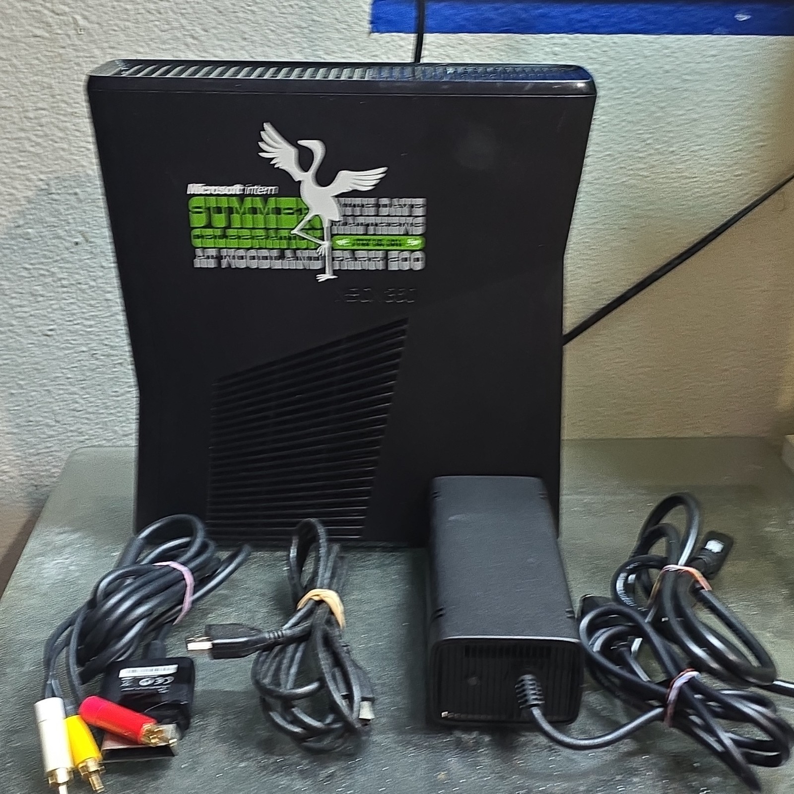 Rare Microsoft Intern Xbox 360 S 250GB Black Console Model 1439 1080p NTSC-U/C