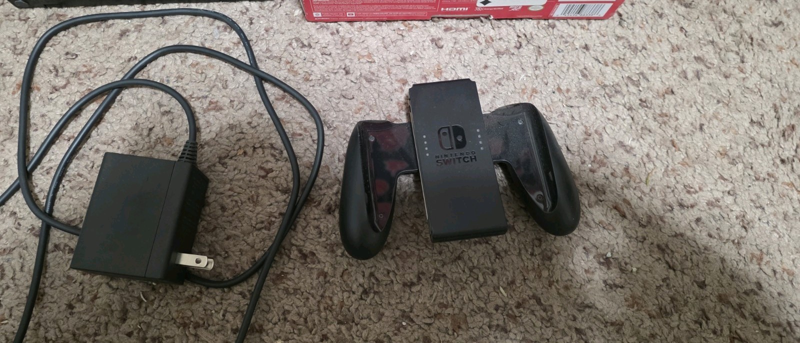 Switch OLED Mario Kart With Two 128 Gig And 32 Gig Micro SD. Case And Box