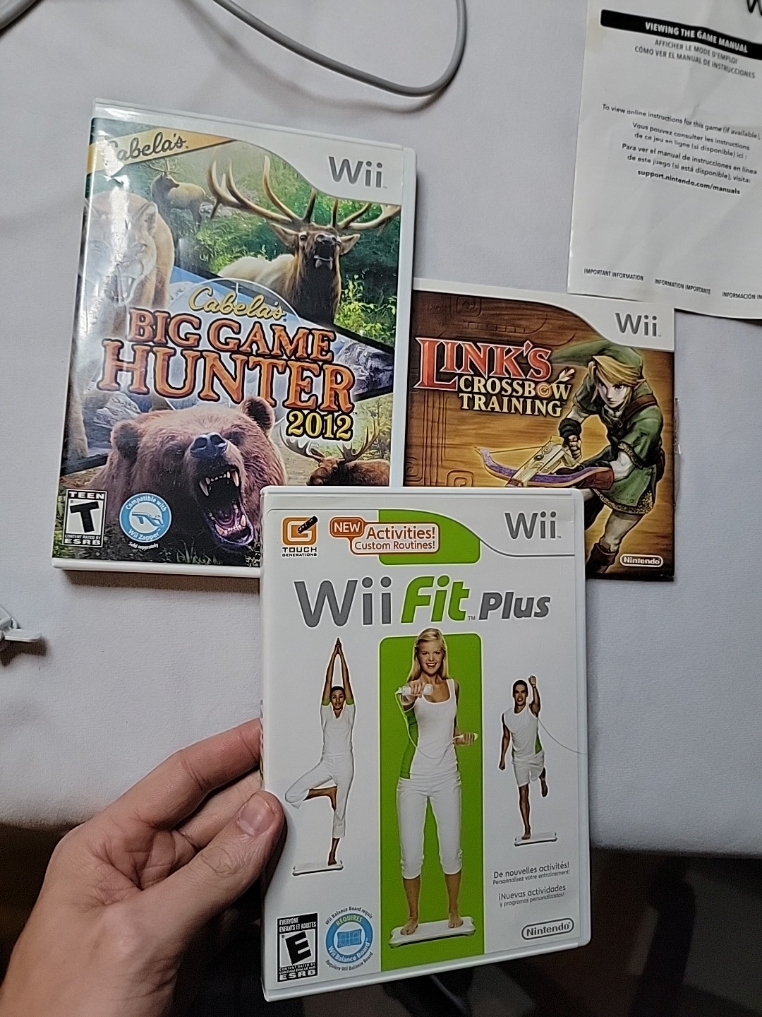Nintendo Wii Console Bundle 3 Games 2 Remotes 2 Nunchuks Sensor Bar Cables