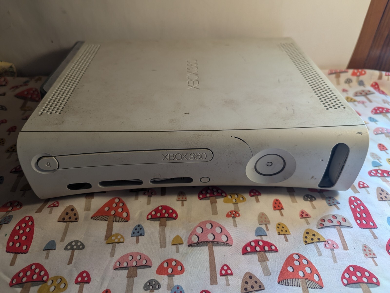 Microsoft XBox 360 White Video Game Console Gaming System System Only