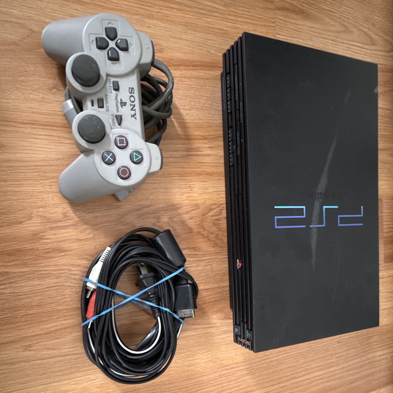 Sony PlayStation 2 PS2 Console SCPH-39001 NTSC-U/C Black Bundle w/ Cables