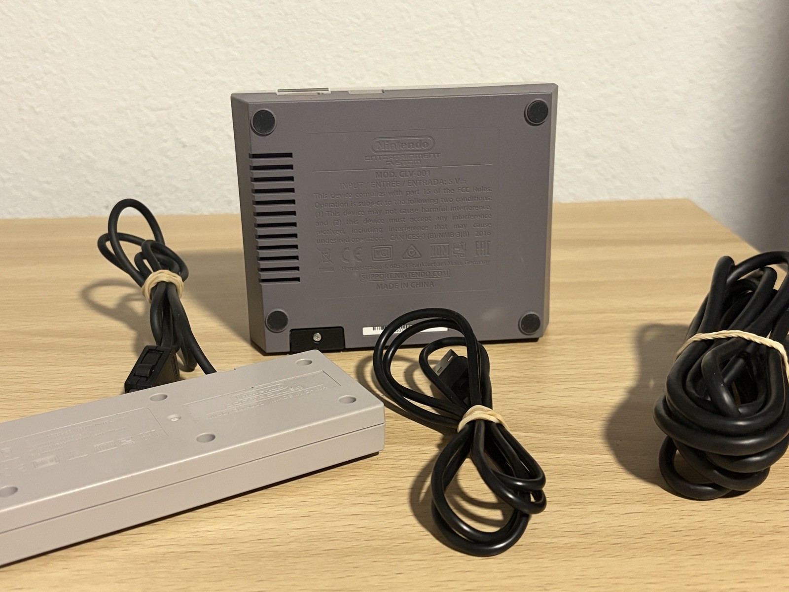 Nintendo NES Mini Classic Edition Console 30 Built-In Games, Authentic Tested