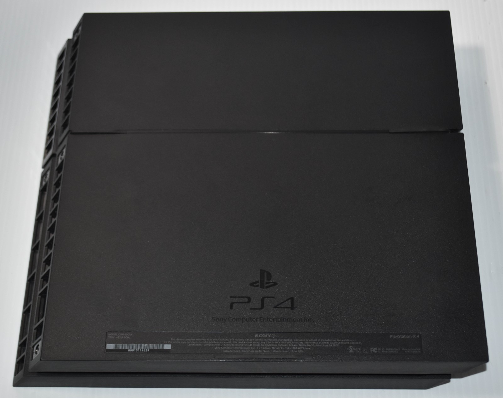 Sony PS4 PlayStation 4 500GB Video Game Console Only w/ Nacon wired controller