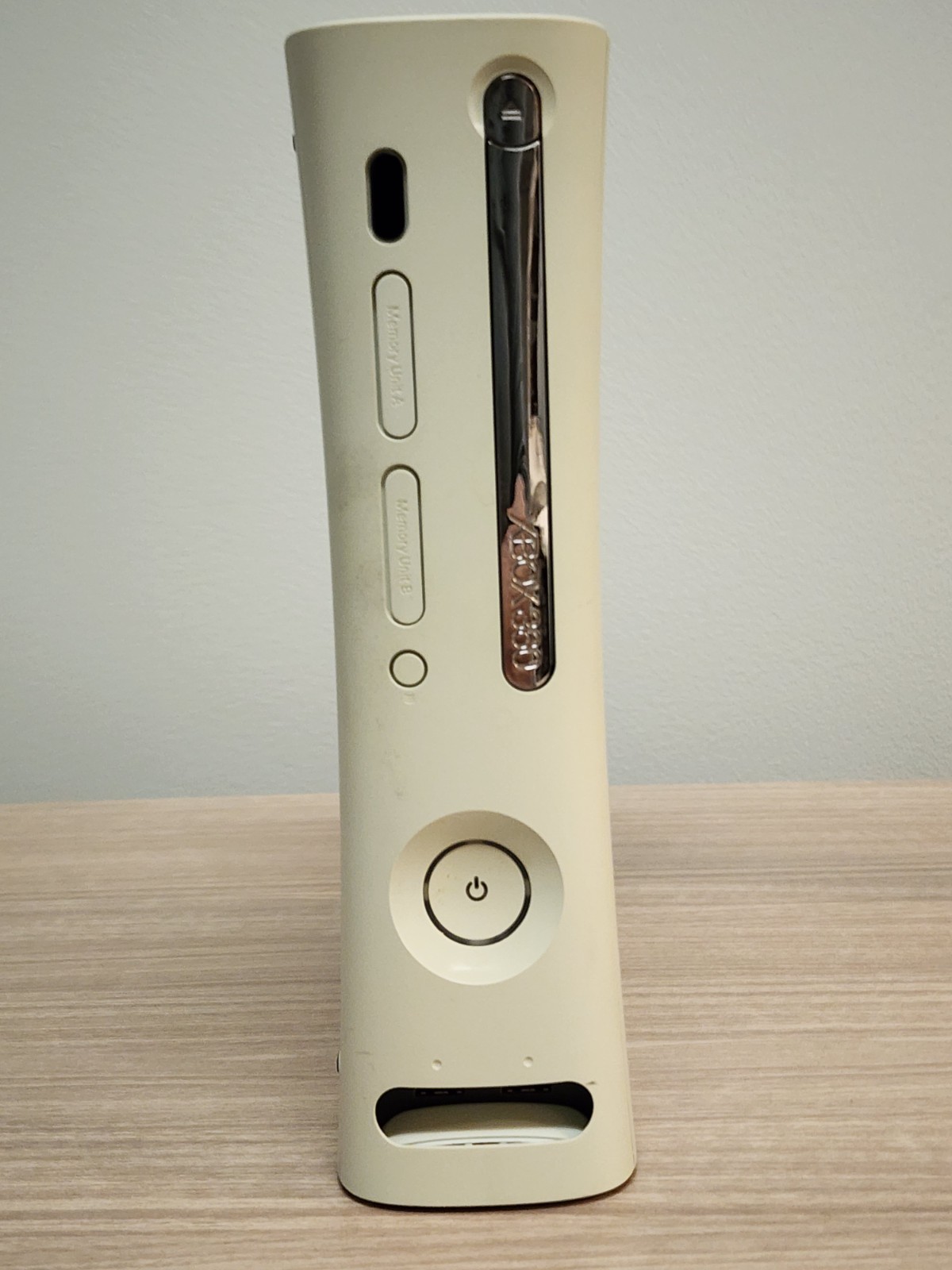 Microsoft Xbox 360 Pro 20GB Console – Matte White w/ Controller + Wi-Fi Adapter