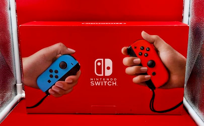 Gaming Console: Nintendo Switch