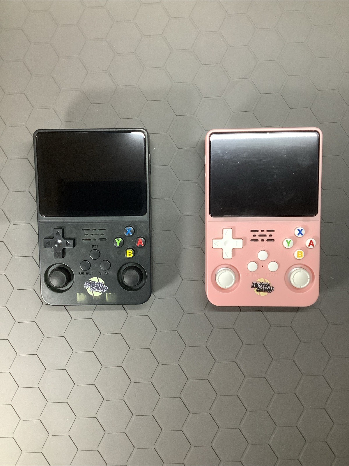 RETRO SNAP 128gb HANDHELD GAME CONSOLE R36S