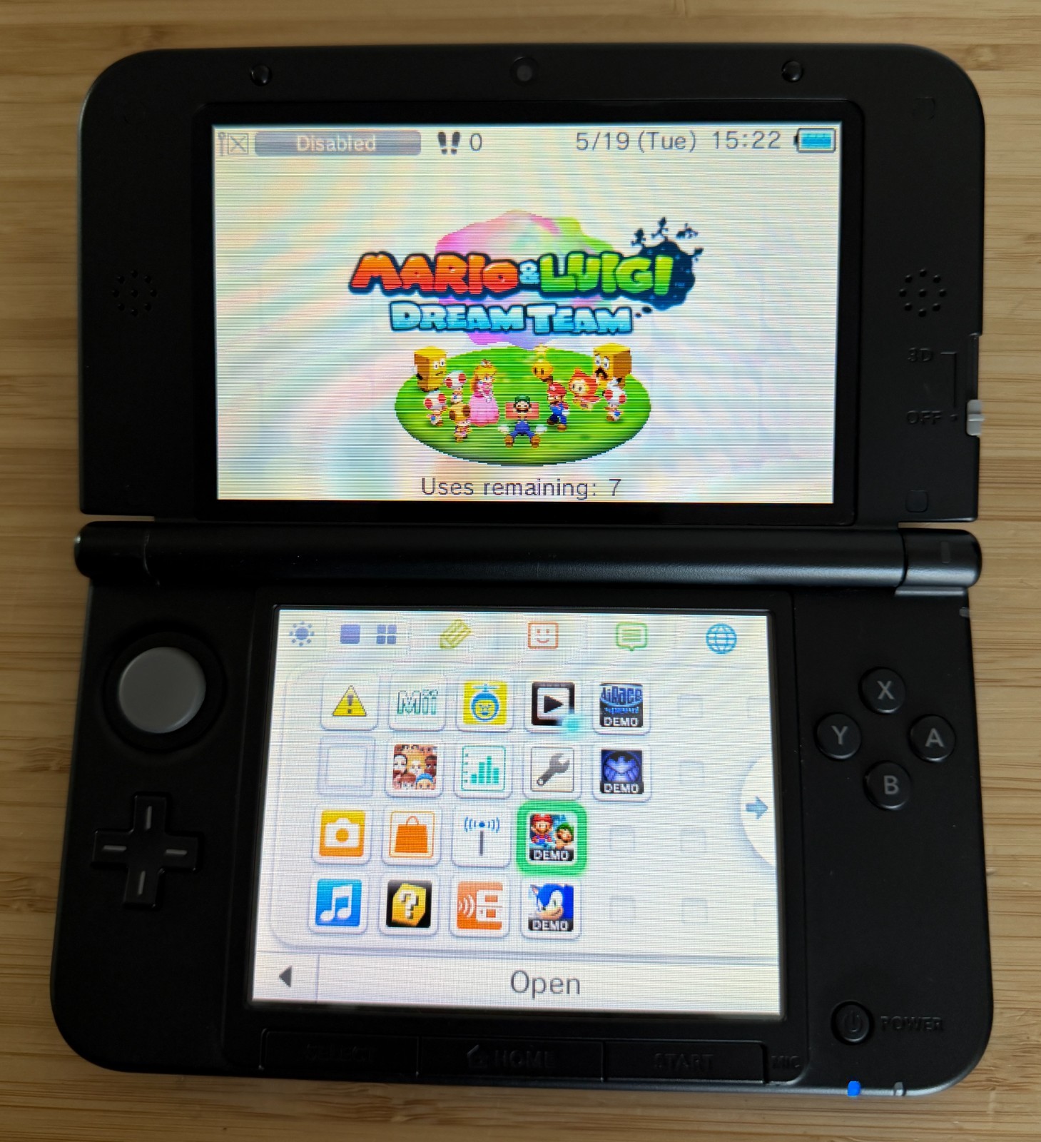 Nintendo 3DS XL Blue Handheld System 4GB (SPR-001) with 4 Games *TESTED* CLEAN!