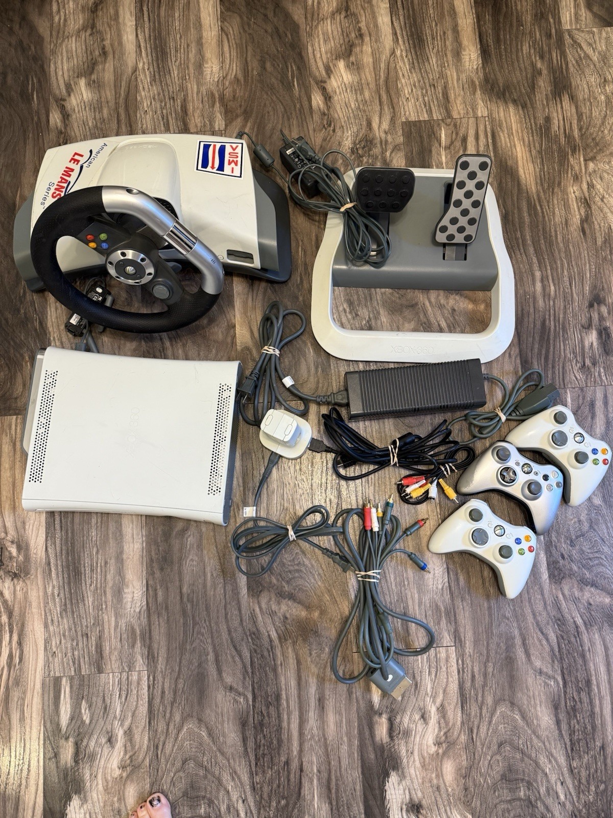 Microsoft Xbox 360 Console With Racing Wheel And Pedal 3 Controllers Tested