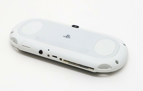 Playstation vita PCH-2000ZA22 Glacier White Japan Console with charger