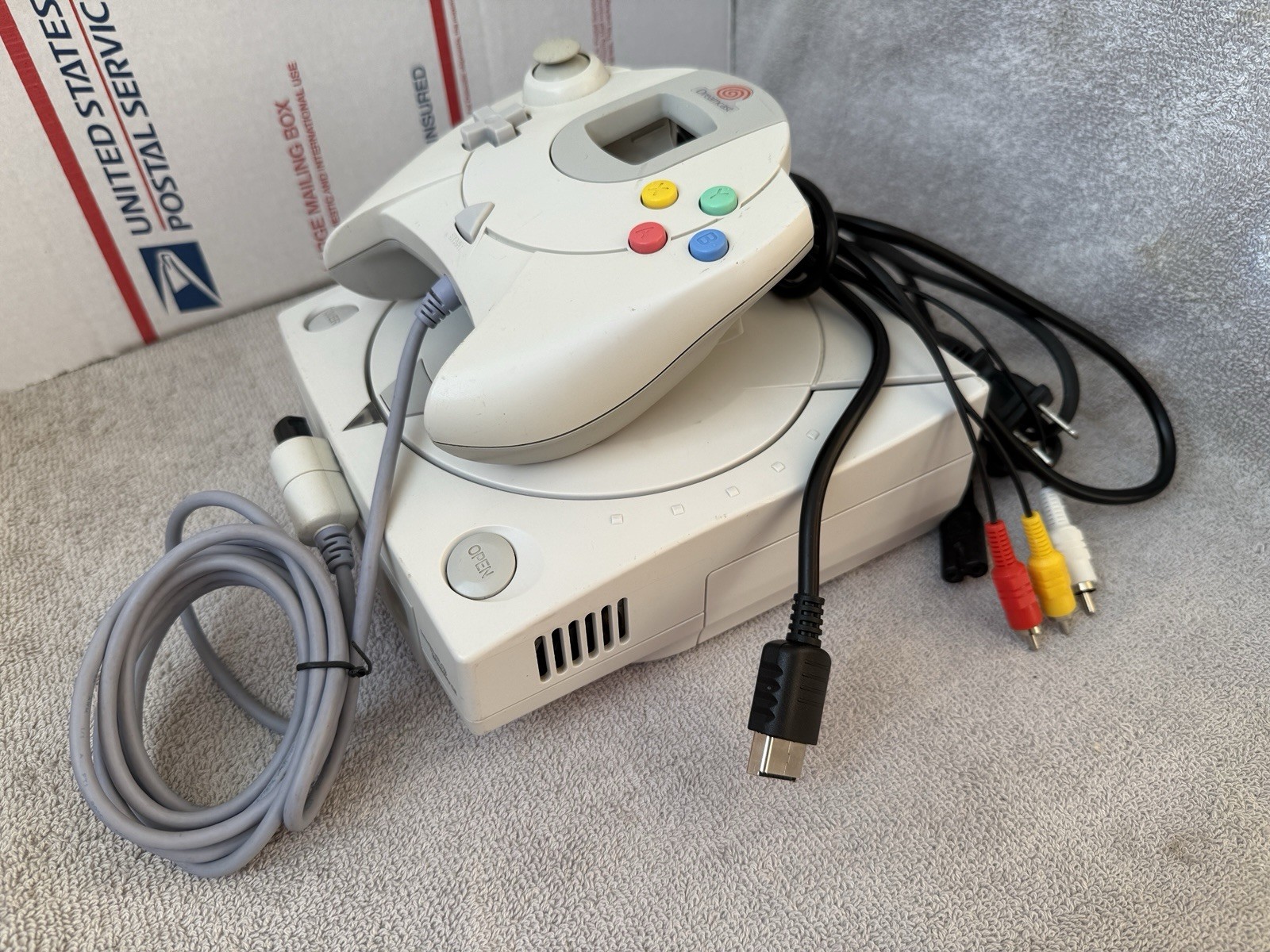 Sega Dreamcast HKT-3020 White Console Only Power Tested Not Reading Discs