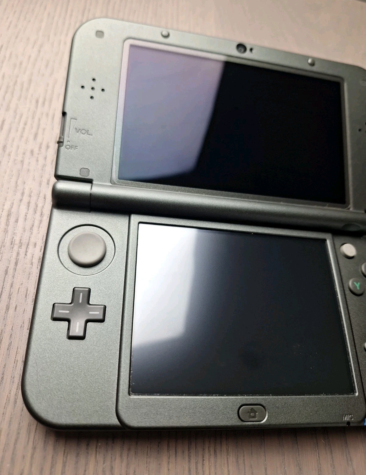 New Nintendo 3DS XL Metallic Black | Charger 32GB SD Card | REGION FREE TOP IPS