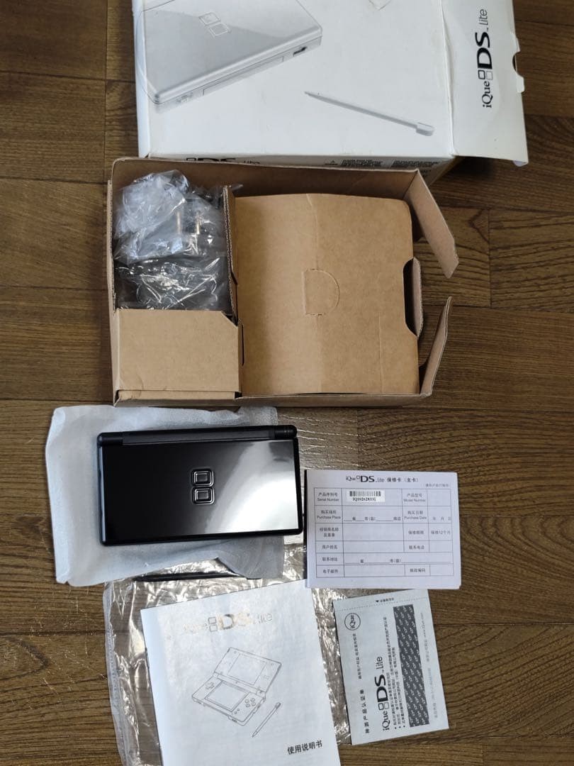 [Box and manual included] Nintendo DS Lite China Official iQue