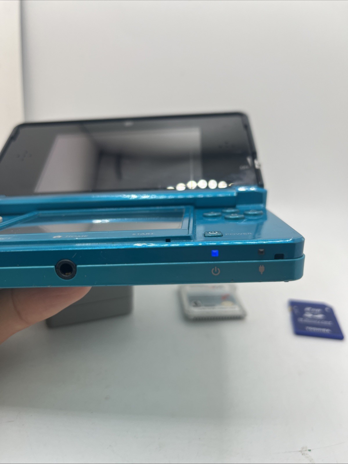 Nintendo 3DS Handheld System – Aqua Blue