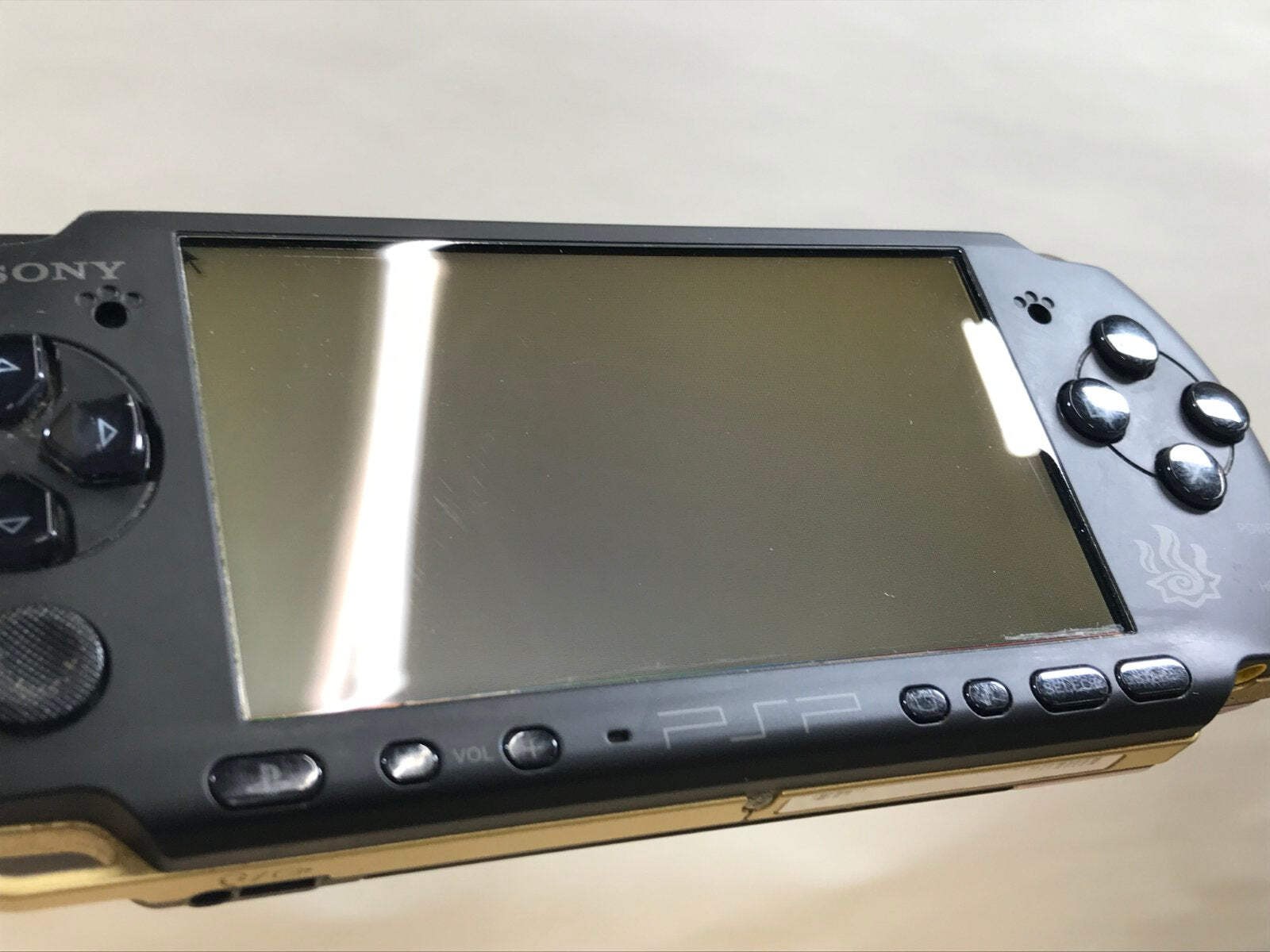 PSP-3000 MONSTER HUNTER 3RD Ver. Console Japan – With Defects GE1735
