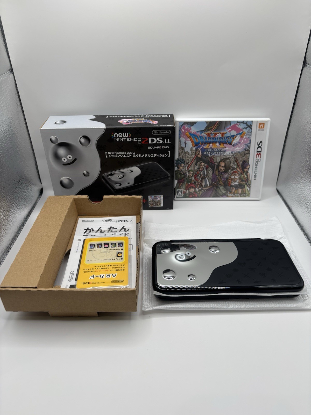 New Nintendo 2DS LL Dragon Quest Metal Slime Edition CIB Excellent Japan