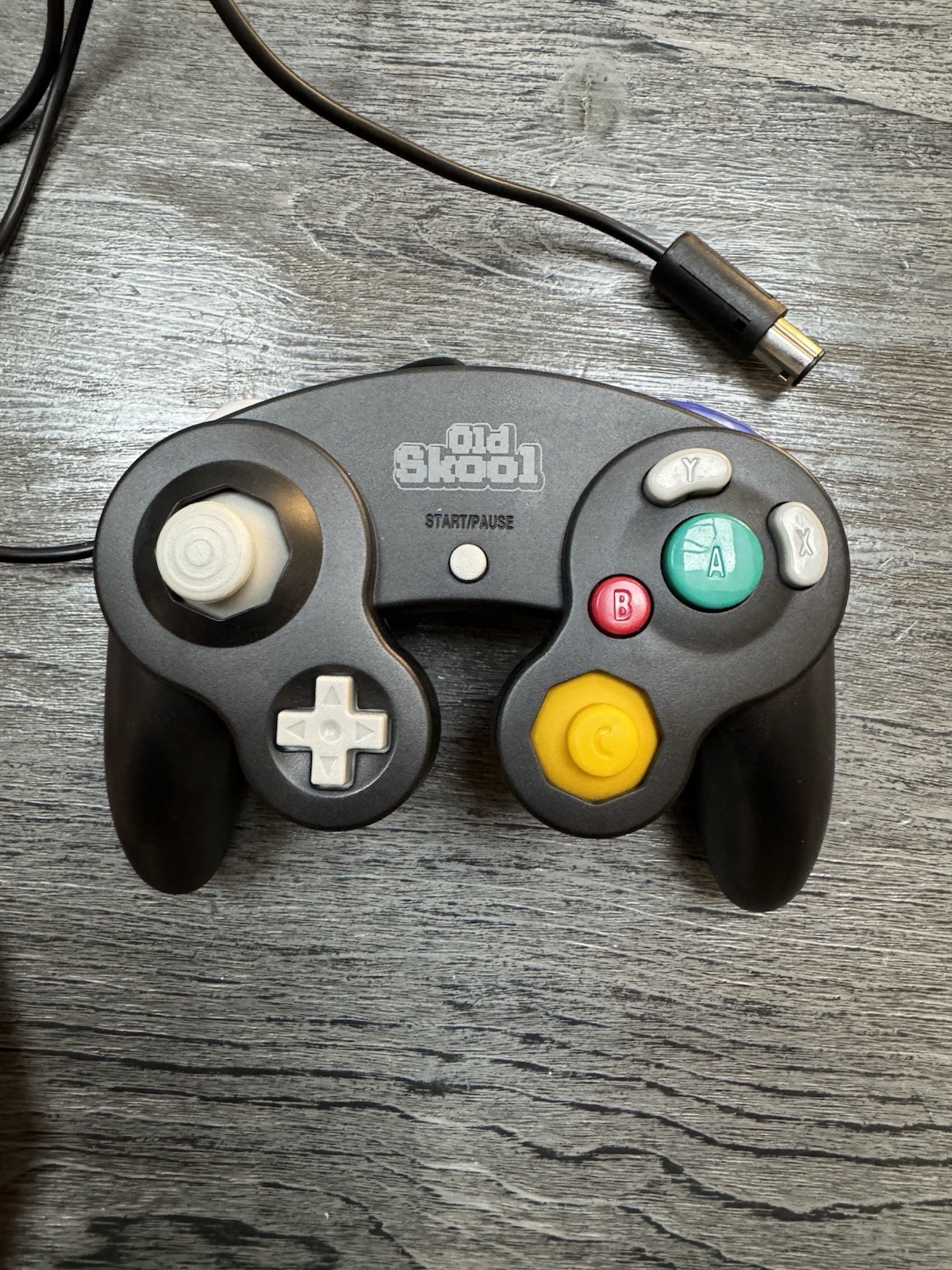 Nintendo GameCube DOL-001 Bundle w/ HDMI Adapter, 2 Controllers, 6 BEST GC GAMES