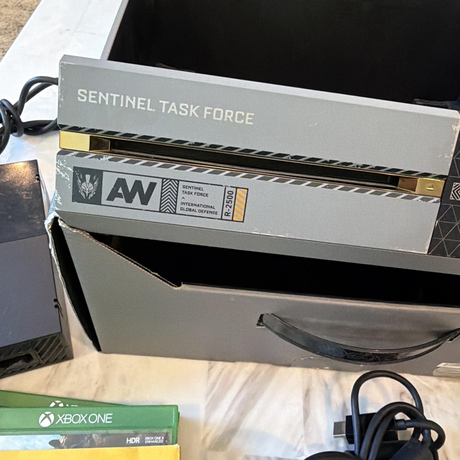 Xbox One 1TB Call of Duty Advanced Warfare Console Bundle 3 Games Matching Box
