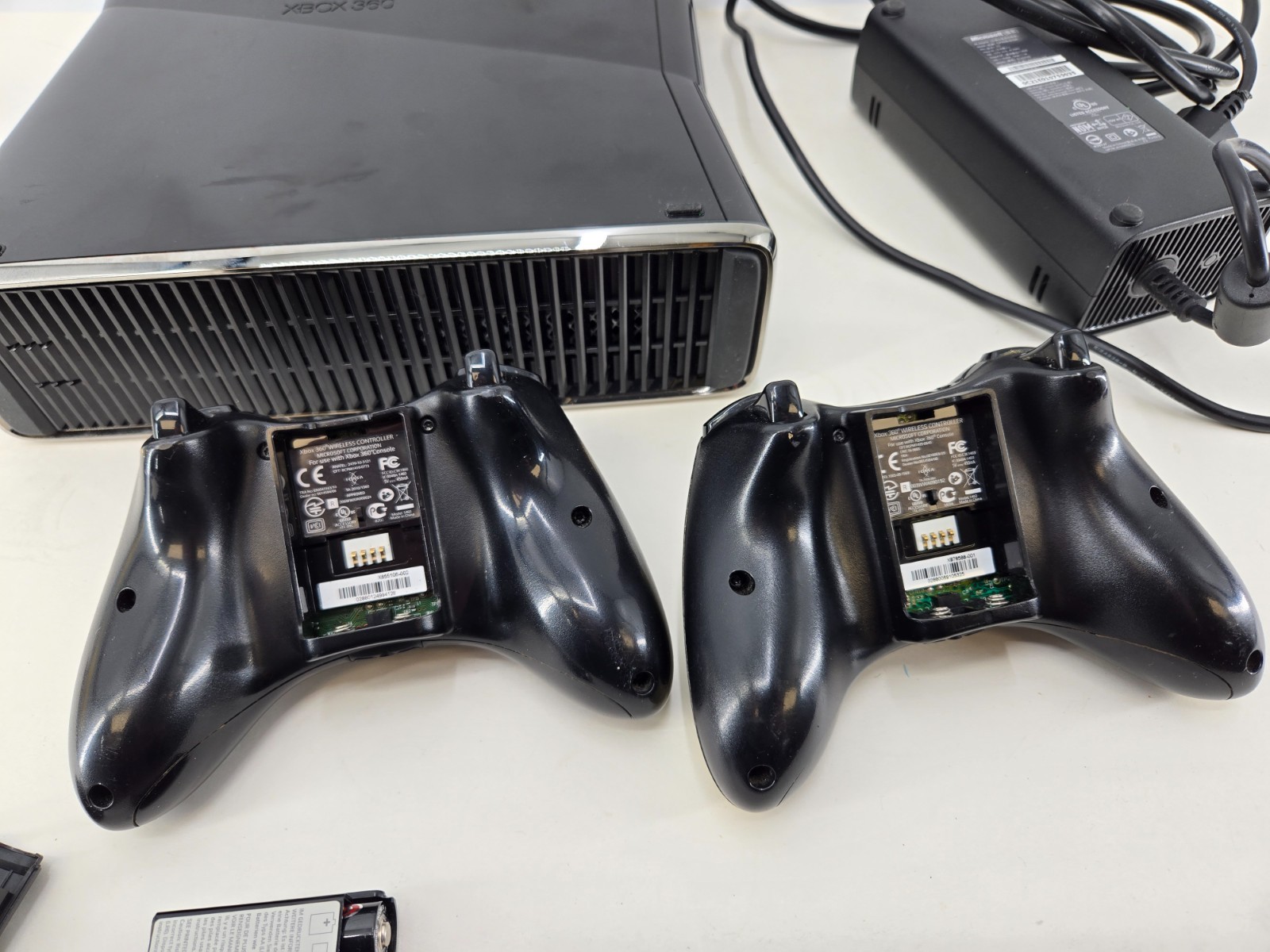 Microsoft Xbox 360 S Console 250GB with 2 Controllers & Power Adapter
