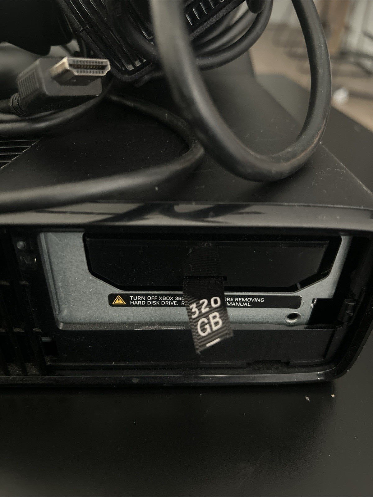 Xbox 360 S 320GB PLEASE READ DESCRIPTION FOR IMPORTANT DETAILS!!