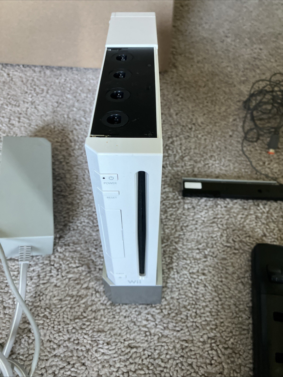 Nintendo Wii RVL-001 512 MB Home Console – White (Bn70)