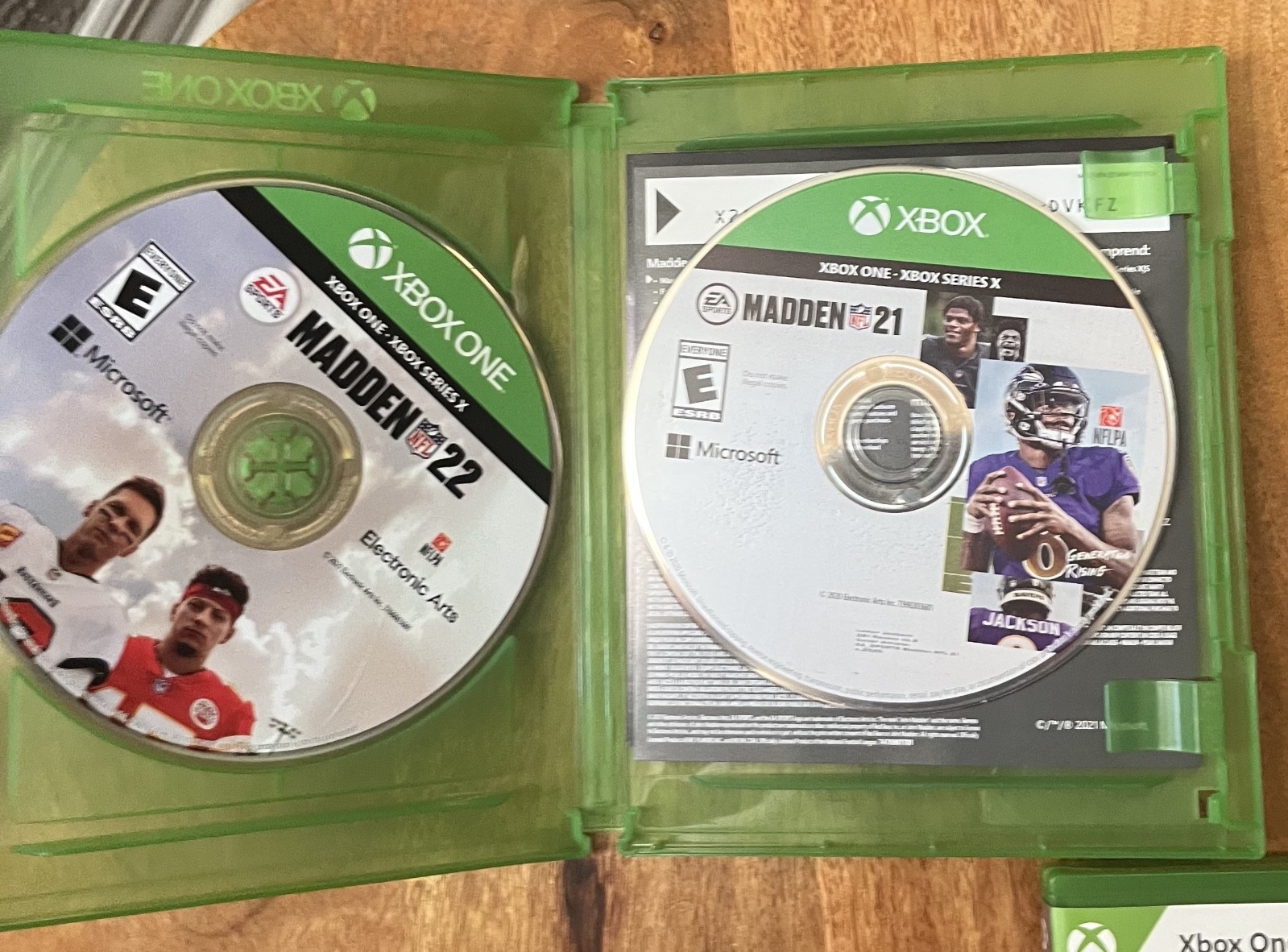 Xbox One 1540 500GB Black Console Bundle/Cords Madden 21/22/23