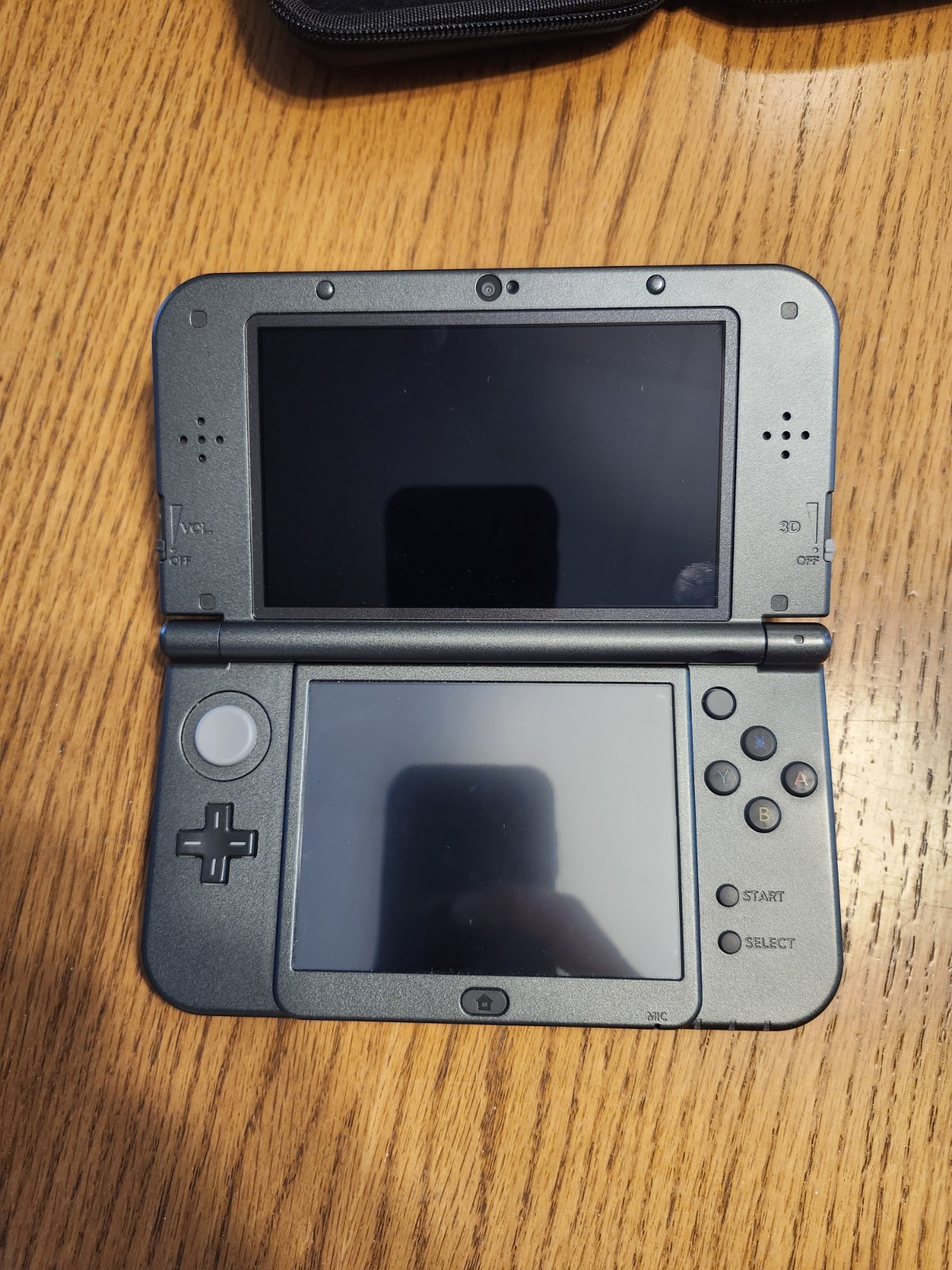 New Nintendo 3DS XL Gray Black Console W Charger, 3 Games, & Case, Tested