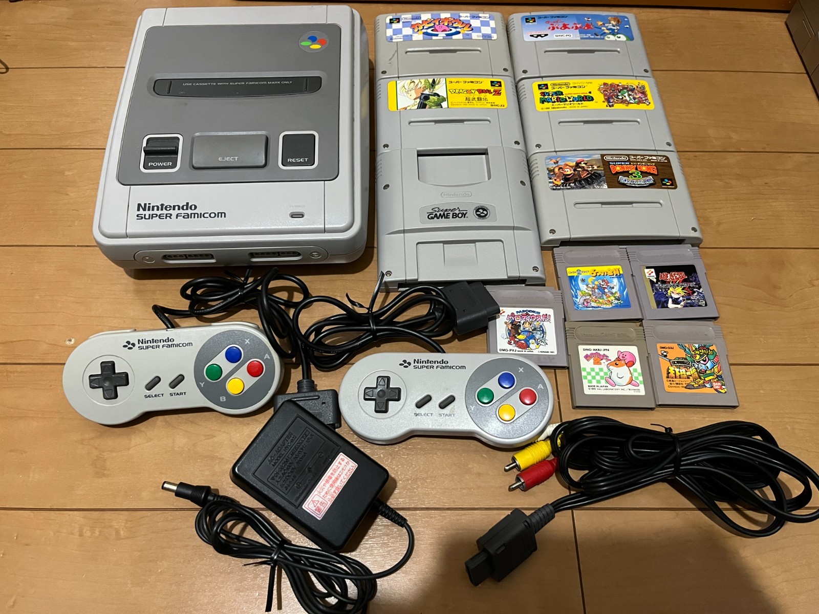 Nintendo Super Famicom Console & 10 Games & SuperGameboy 0430