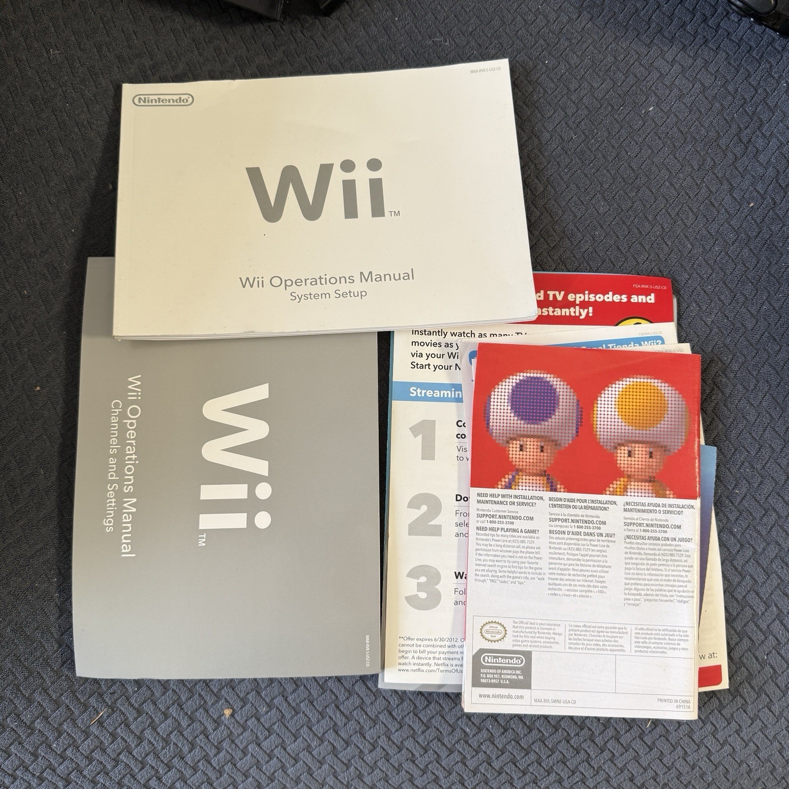Nintendo Wii Black Console Bundle Manuals Nunchuck Cords Sensor Works RVL-101