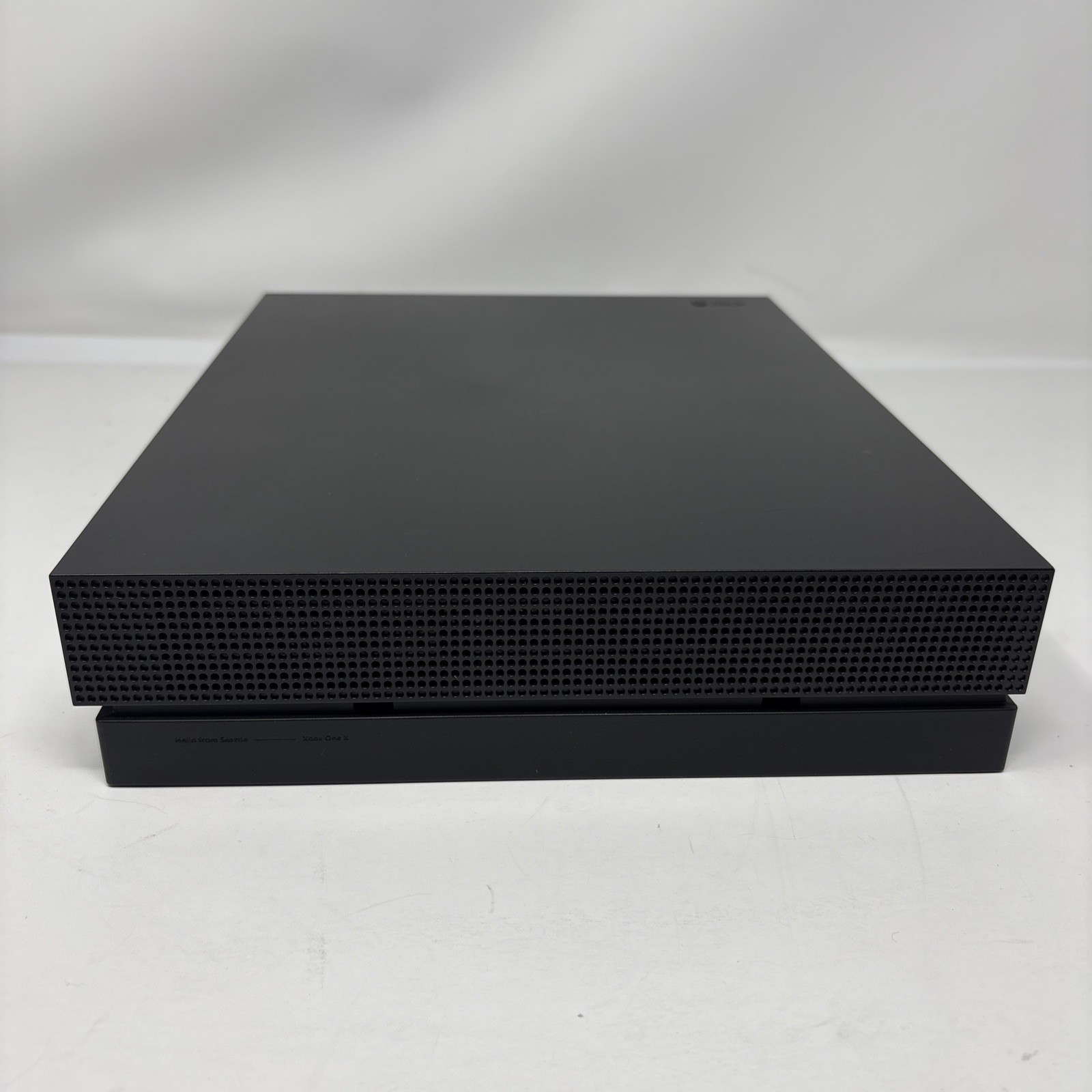 Microsoft Xbox One X 1TB Console Gaming System Only Black – Tested