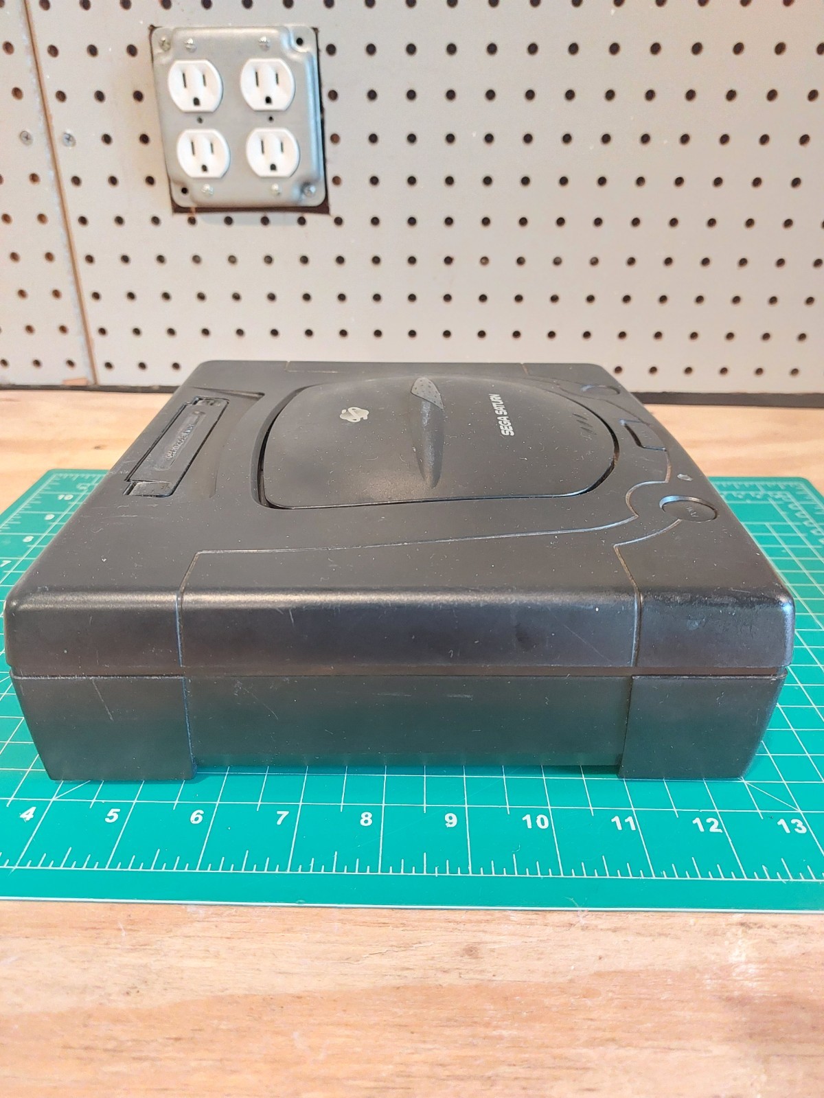 Sega Saturn for Parts (MK-80000A) Console Only Read Description for My Findings