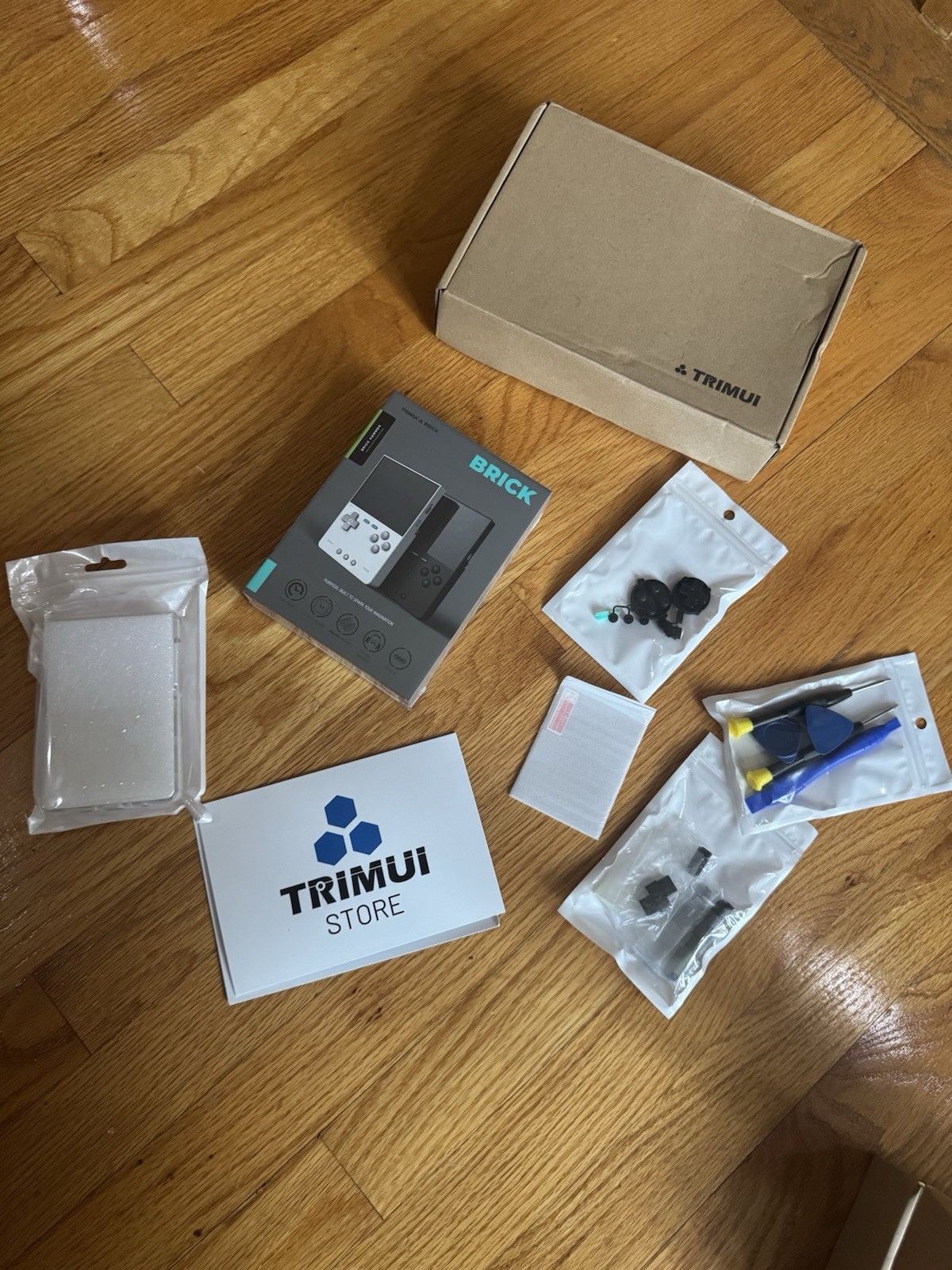 Trimui Brick Hammer Green, Brand New Sealed! With Extras