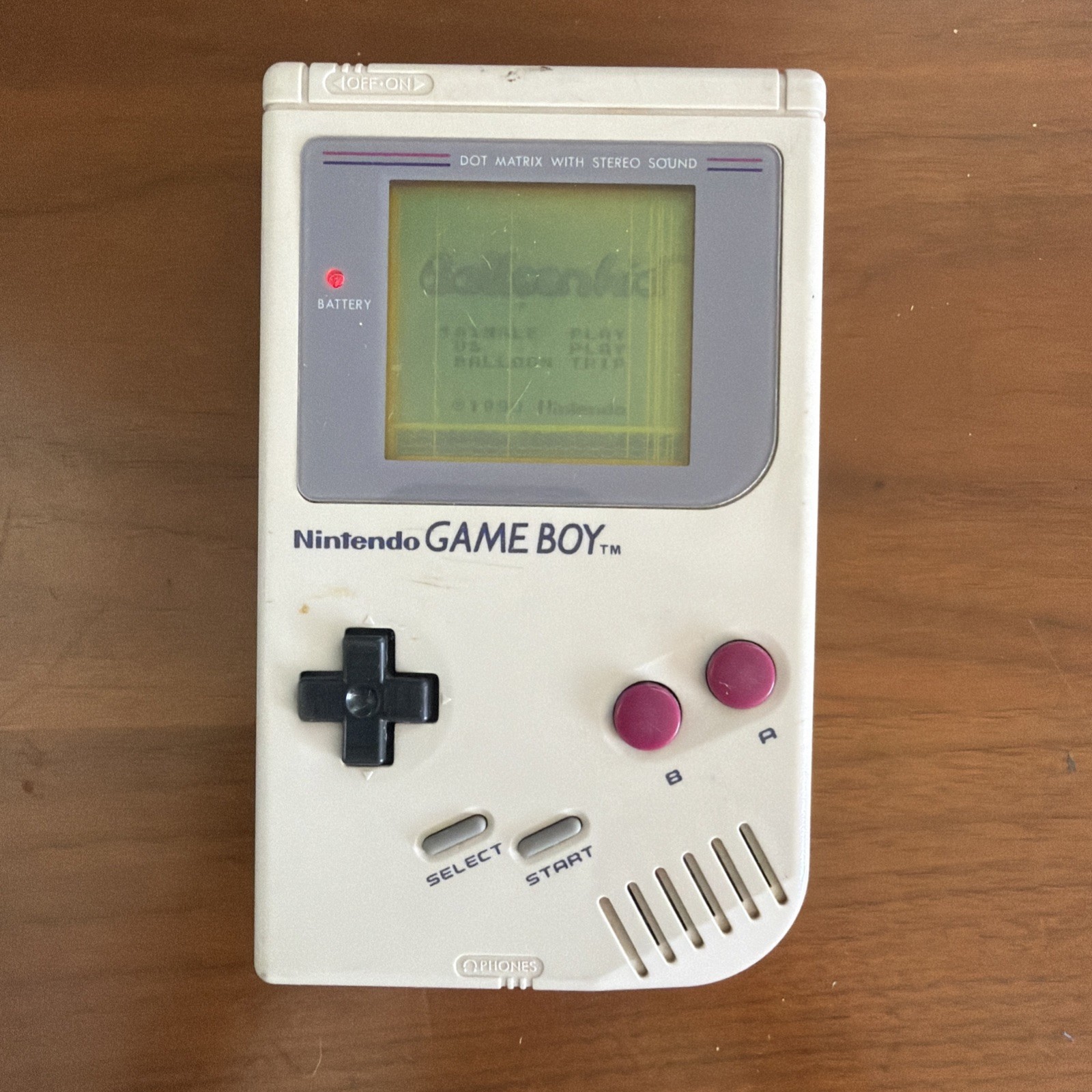 Original Nintendo Gameboy Console.