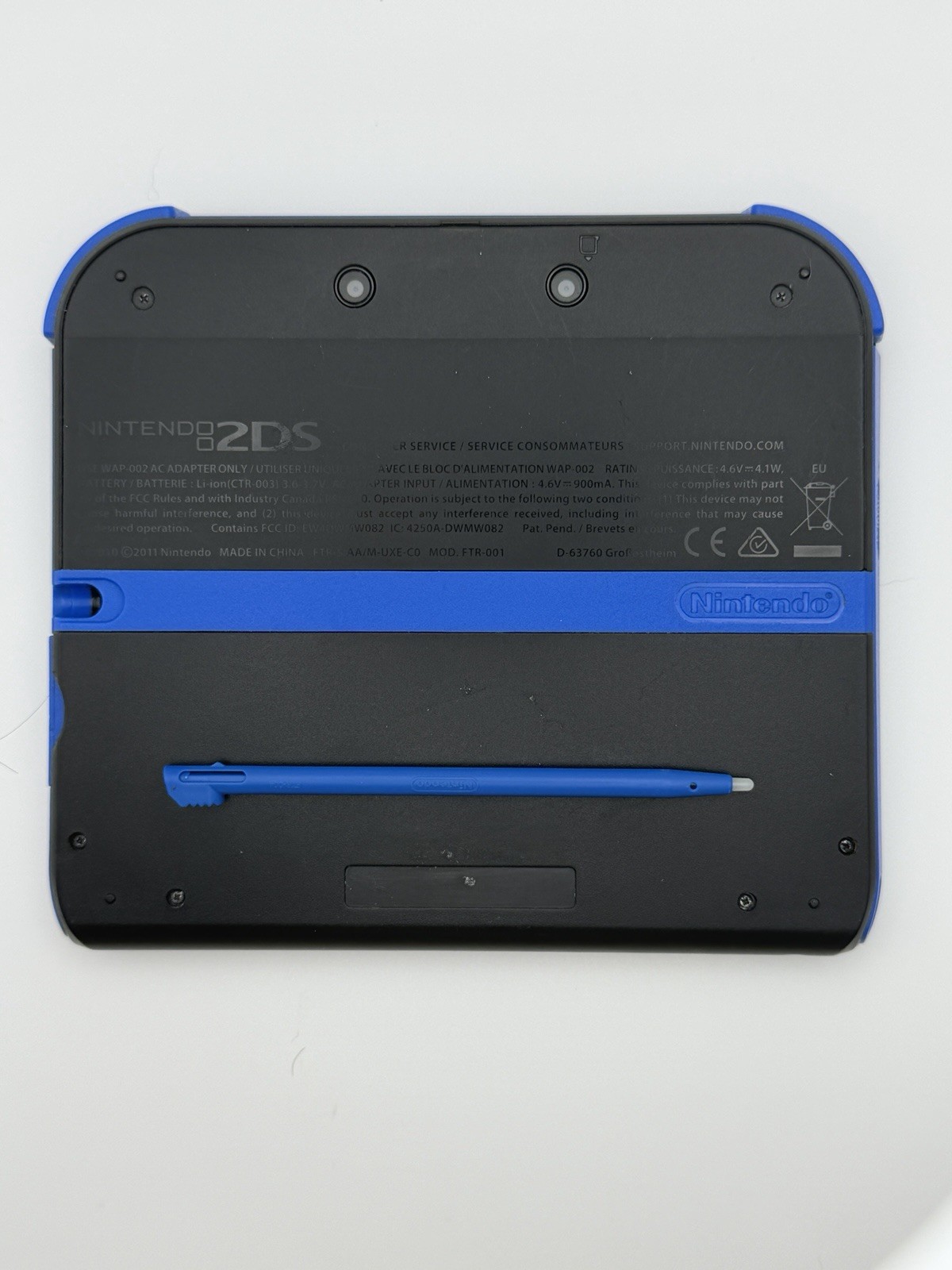 Nintendo 2DS Launch Edition Blue and Black Handheld System – Black/Blue