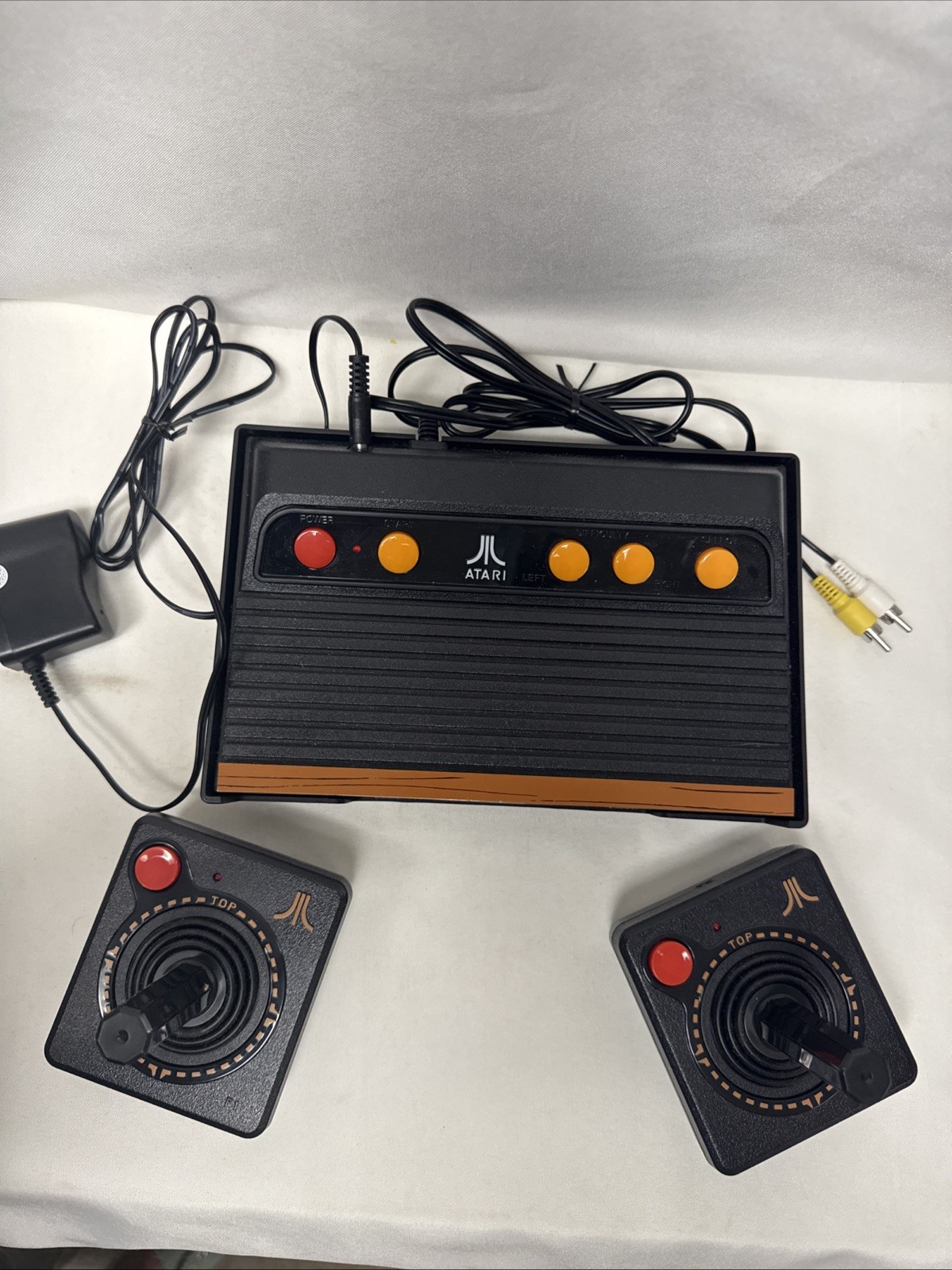 Atari Flashback 7 Classic Game Console 101 Built In Games 2 Wireless Controllers