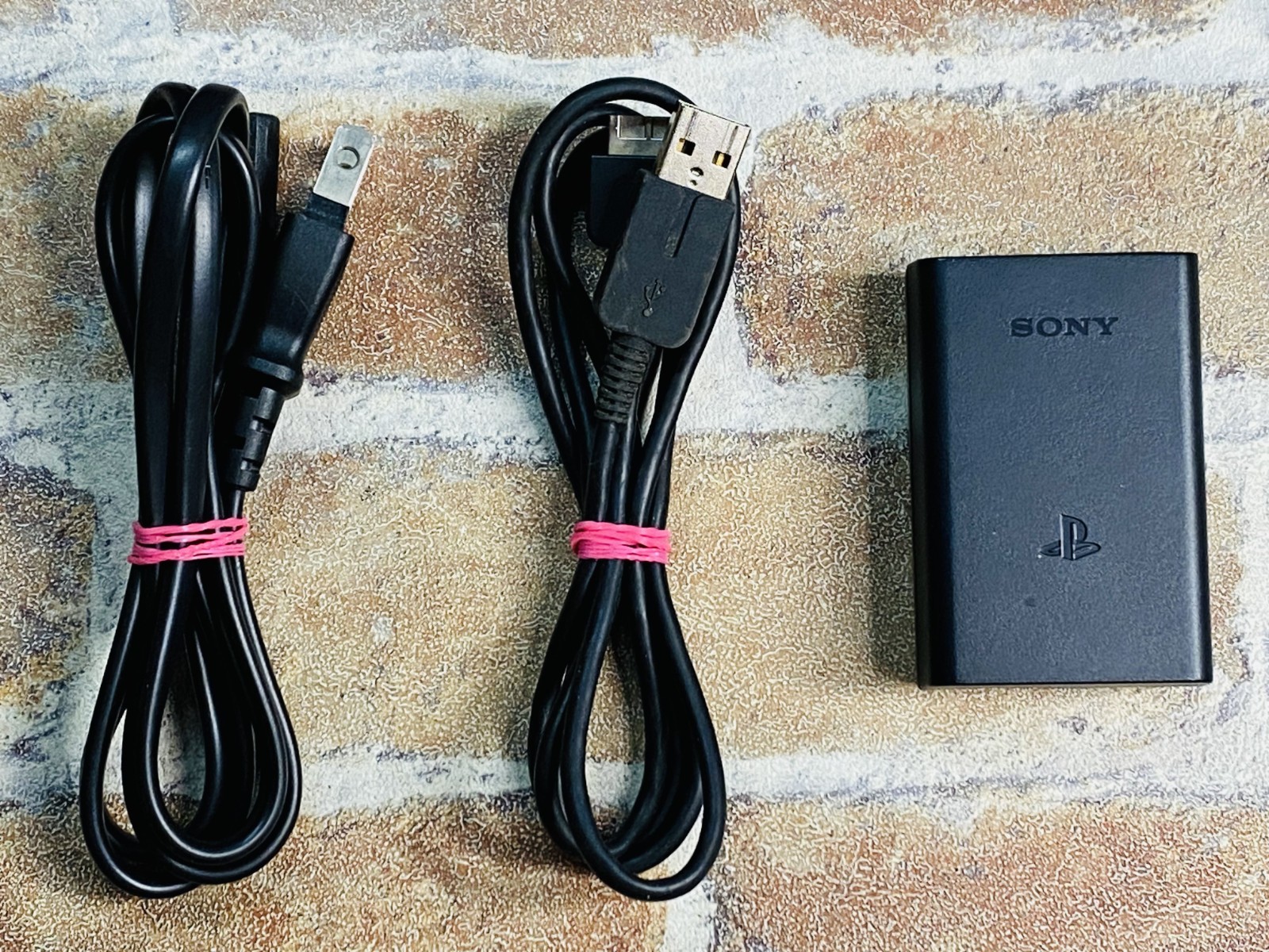 SONY PS Vita PCH-1100 Cosmic Red Japan Tested Charger 16GB Mobile Case EX